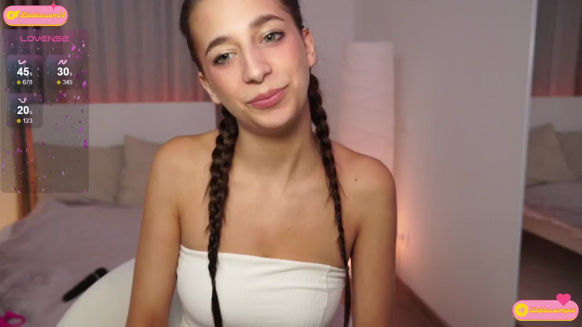 Gallery image thumbnail from LilaBlossom's myfreecams stream on, 08/28/2024, 20:04 image 1 of 20