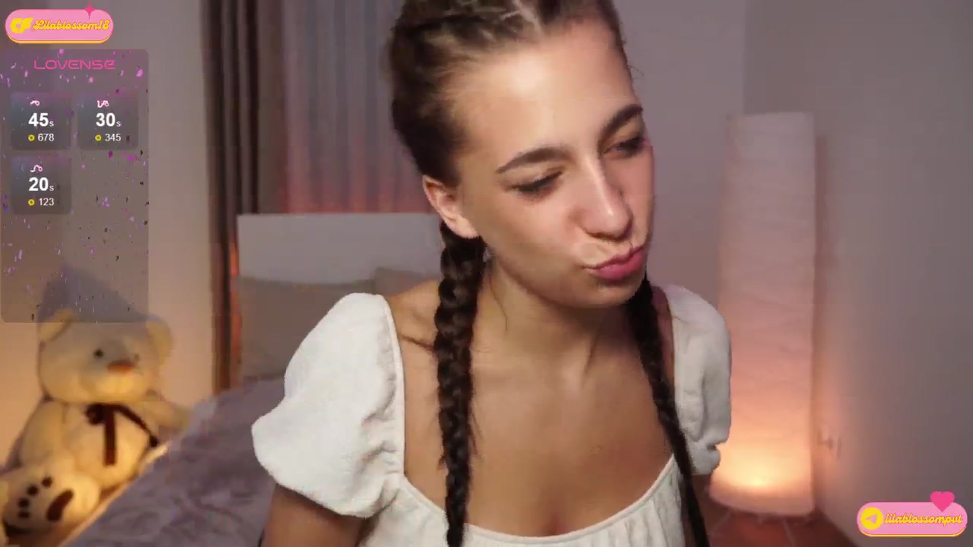 Gallery image thumbnail from LilaBlossom's myfreecams stream on, 08/29/2024, 08:35 image 7 of 20