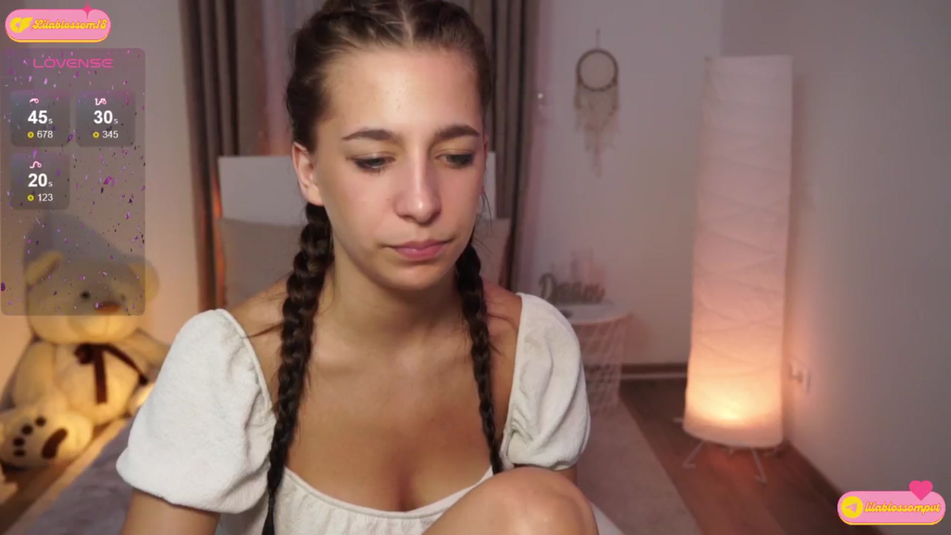 Gallery image thumbnail from LilaBlossom's myfreecams stream on, 08/29/2024, 08:35 image 15 of 20