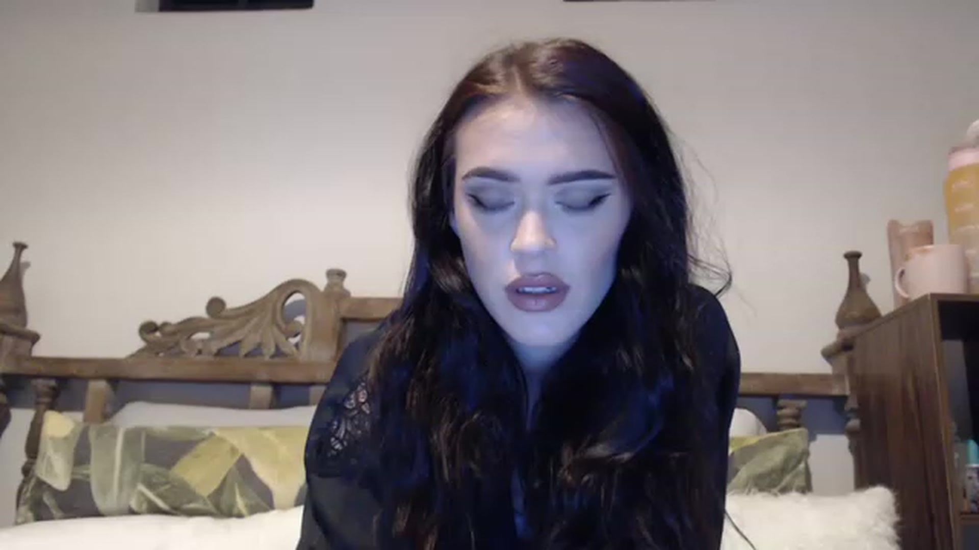 Gallery image thumbnail from LilaWylde's myfreecams stream on, 07/09/2023, 17:24 image 10 of 20