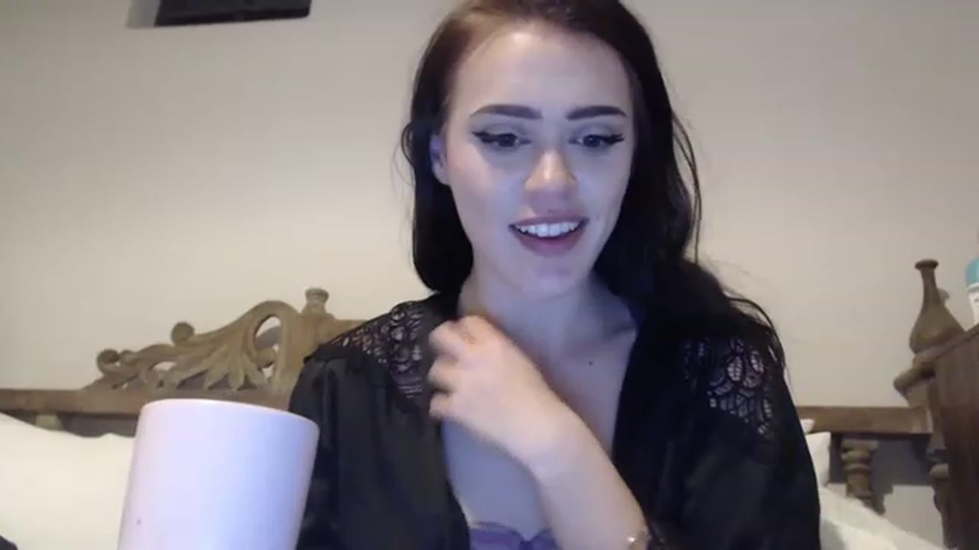 Gallery image thumbnail from LilaWylde's myfreecams stream on, 07/16/2023, 17:49 image 18 of 20