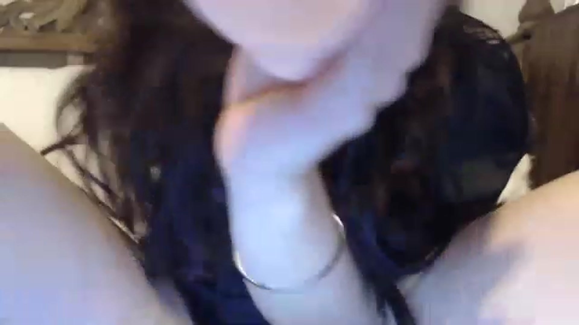 Gallery image thumbnail from LilaWylde's myfreecams stream on, 07/16/2023, 17:49 image 16 of 20