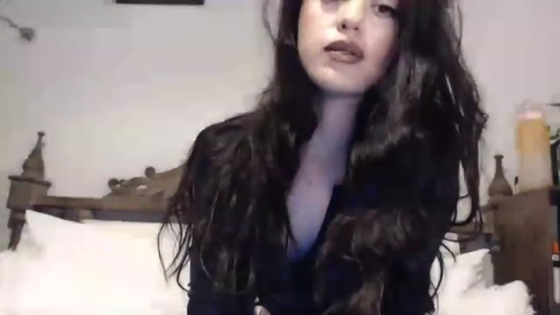 Gallery image thumbnail from LilaWylde's myfreecams stream on, 08/03/2023, 19:06 image 9 of 20