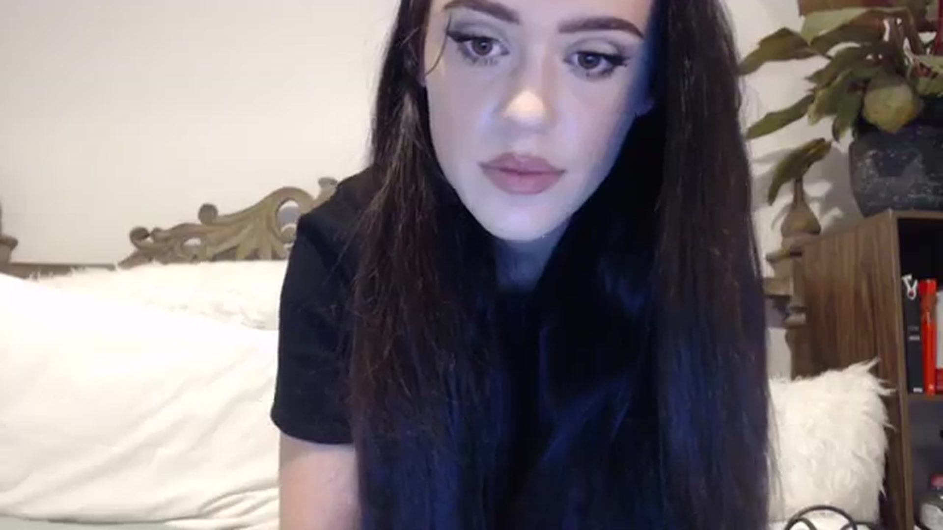 Gallery image thumbnail from LilaWylde's myfreecams stream on, 08/06/2023, 17:08 image 12 of 20