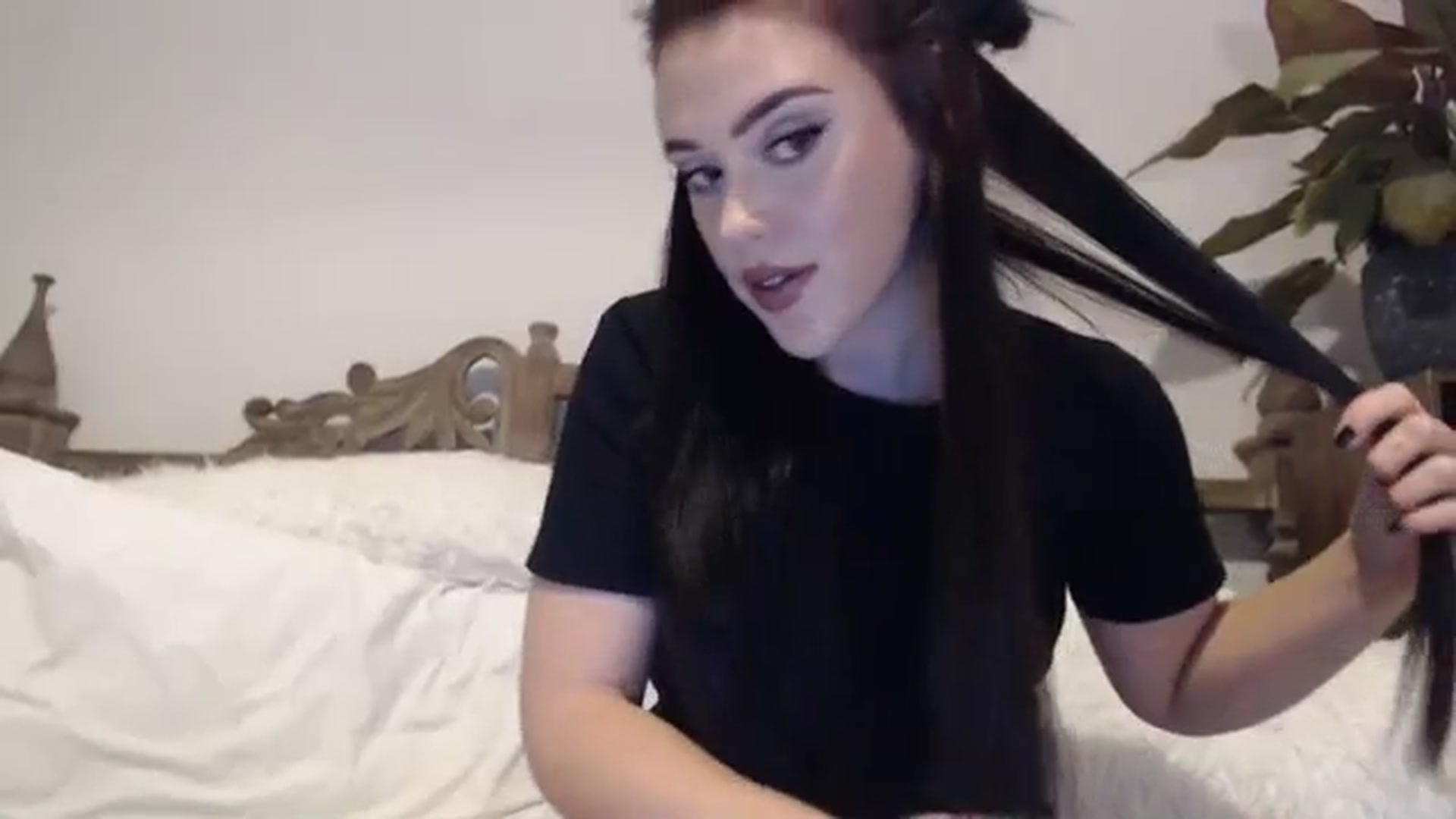 Gallery image thumbnail from LilaWylde's myfreecams stream on, 08/06/2023, 17:08 image 20 of 20