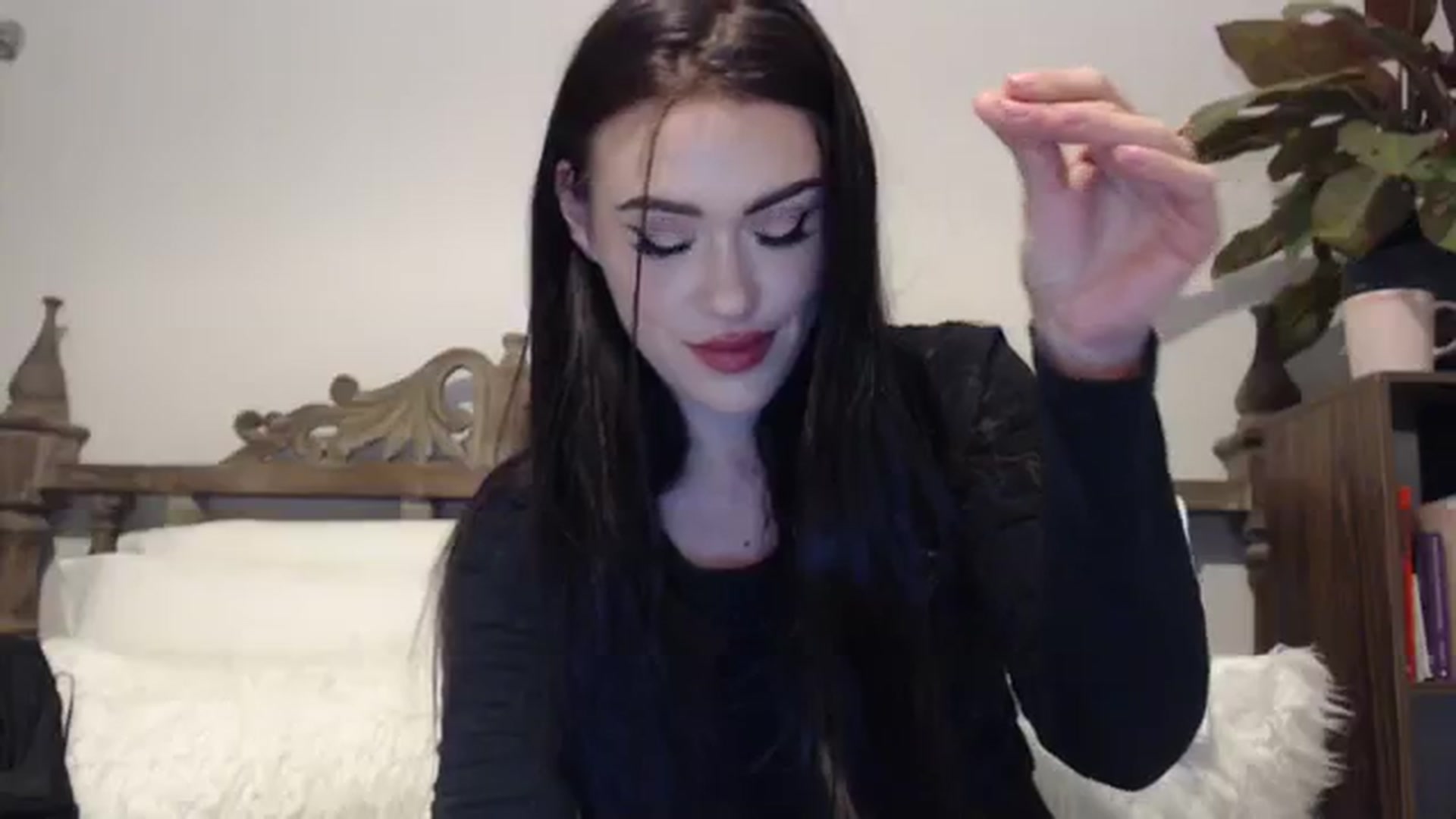 Gallery image thumbnail from LilaWylde's myfreecams stream on, 08/09/2023, 19:22 image 6 of 20