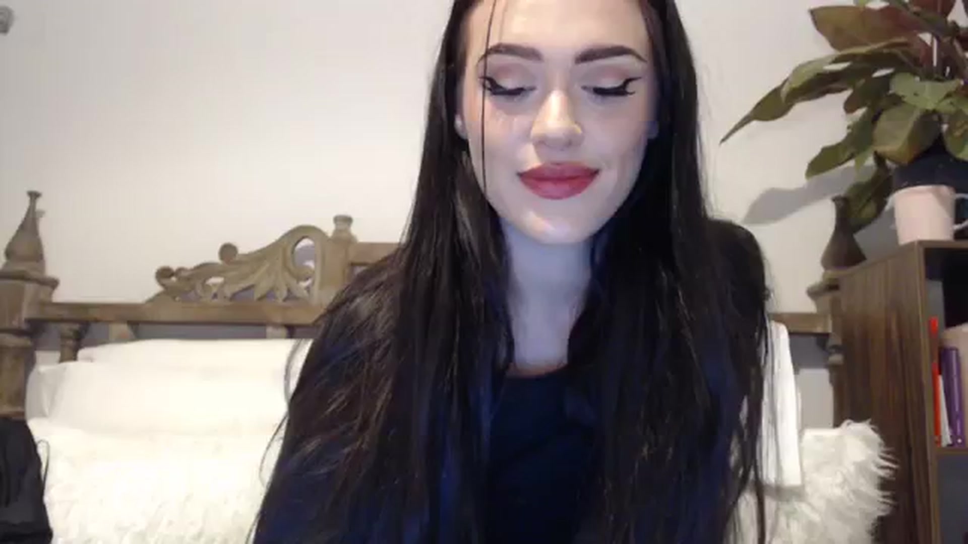 Gallery image thumbnail from LilaWylde's myfreecams stream on, 08/09/2023, 19:22 image 1 of 20