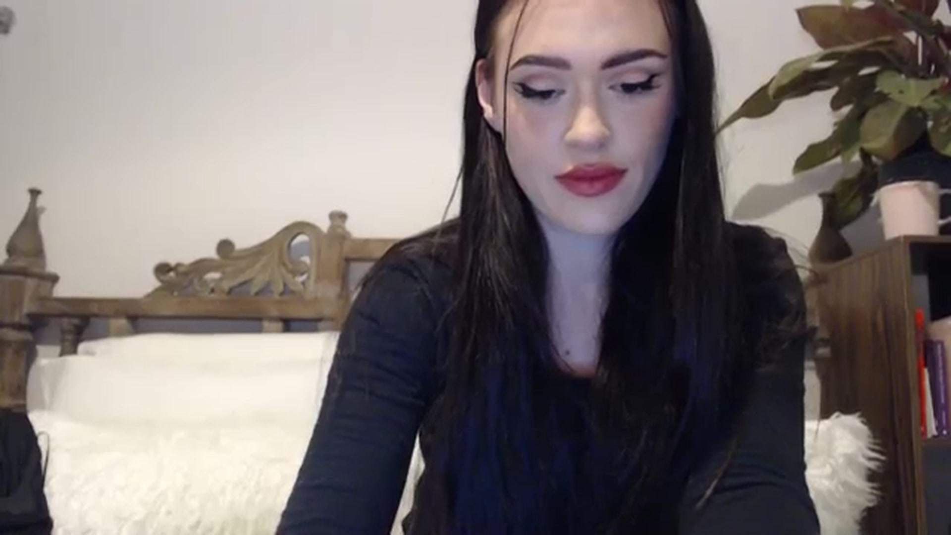 Gallery image thumbnail from LilaWylde's myfreecams stream on, 08/09/2023, 19:22 image 5 of 20