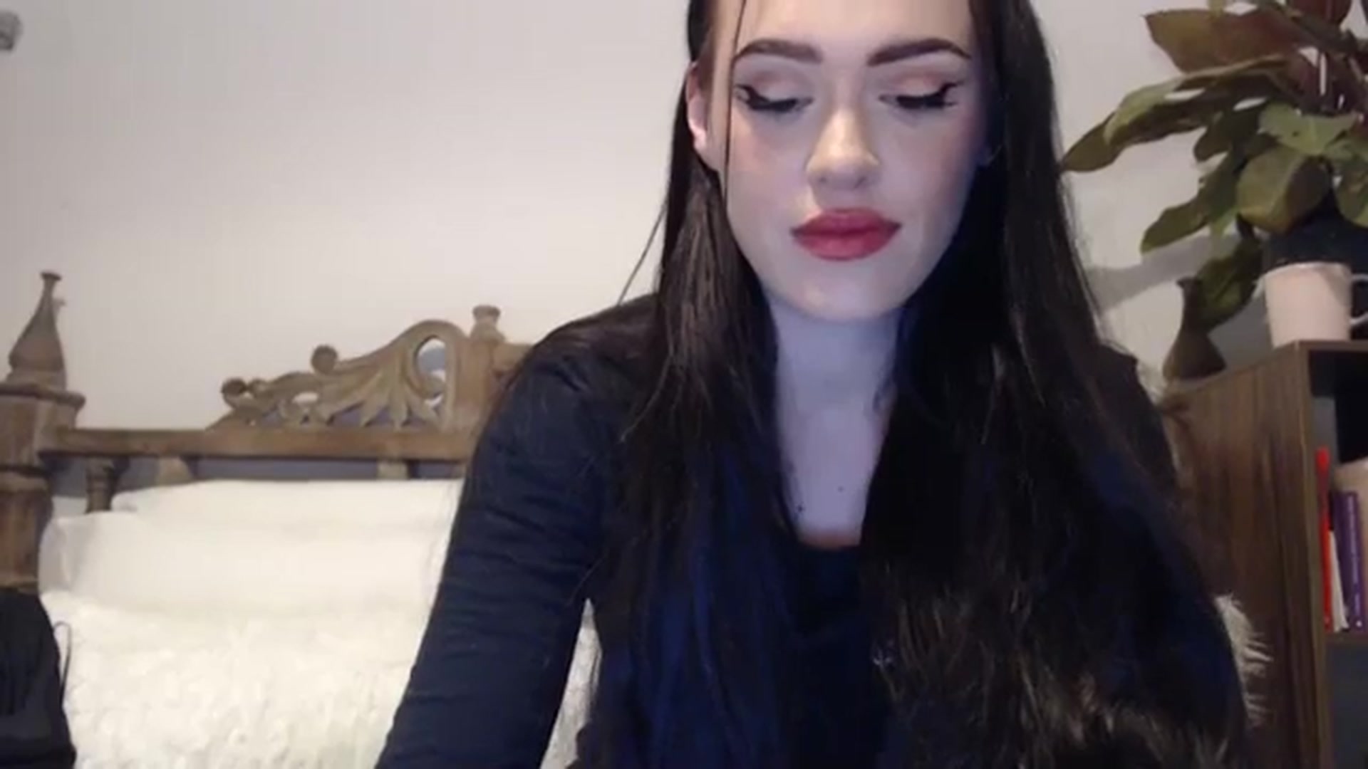 Gallery image thumbnail from LilaWylde's myfreecams stream on, 08/09/2023, 19:22 image 4 of 20