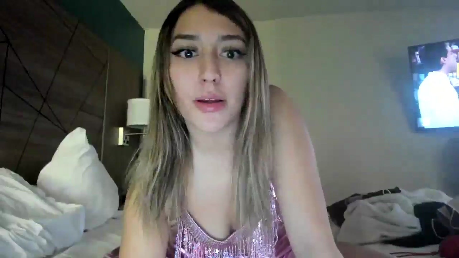 Gallery image thumbnail from LilahFox's myfreecams stream on, 01/22/2026, 20:46 image 18 of 20