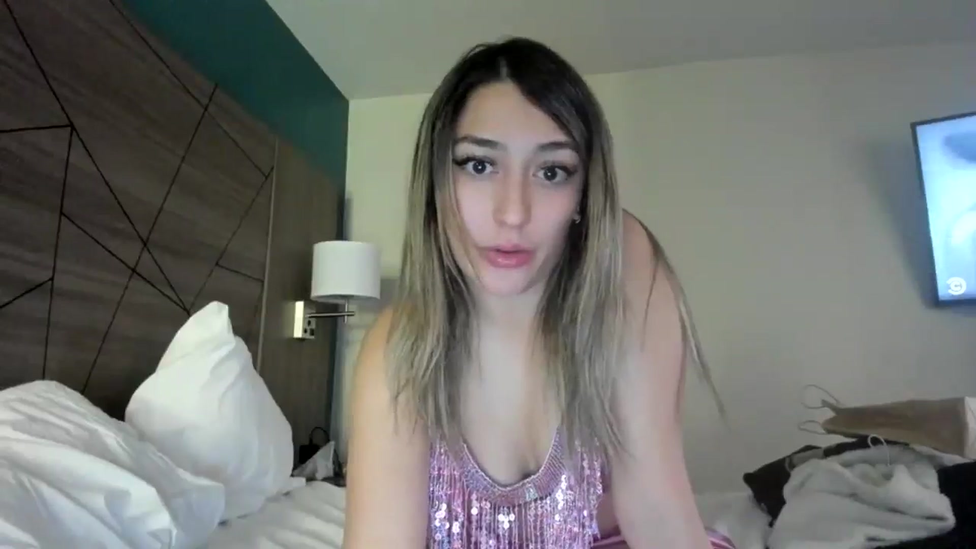 Gallery image thumbnail from LilahFox's myfreecams stream on, 01/22/2026, 20:46 image 4 of 20