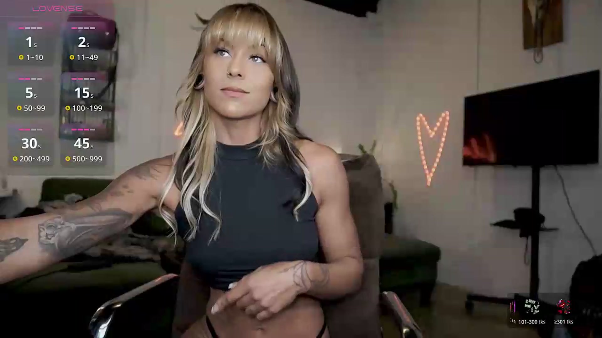 Gallery image thumbnail from Lilah_Fit's myfreecams stream on, 07/17/2026, 24:09 image 7 of 20
