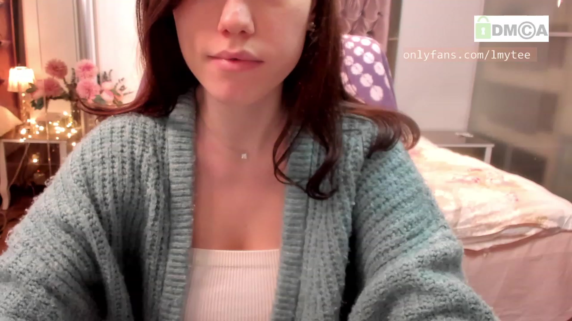 Gallery image thumbnail from Lilamytee2's myfreecams stream on, 12/28/2022, 13:54 image 1 of 20