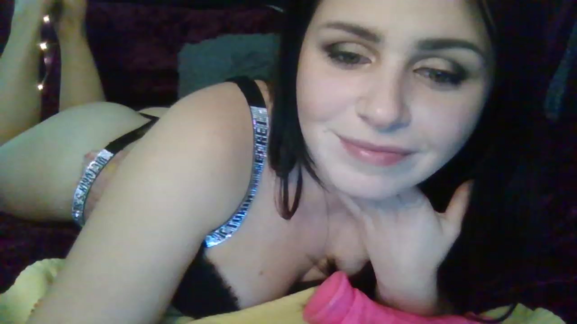 Gallery image thumbnail from Lilbrat123's myfreecams stream on, 02/01/2023, 18:06 image 8 of 20
