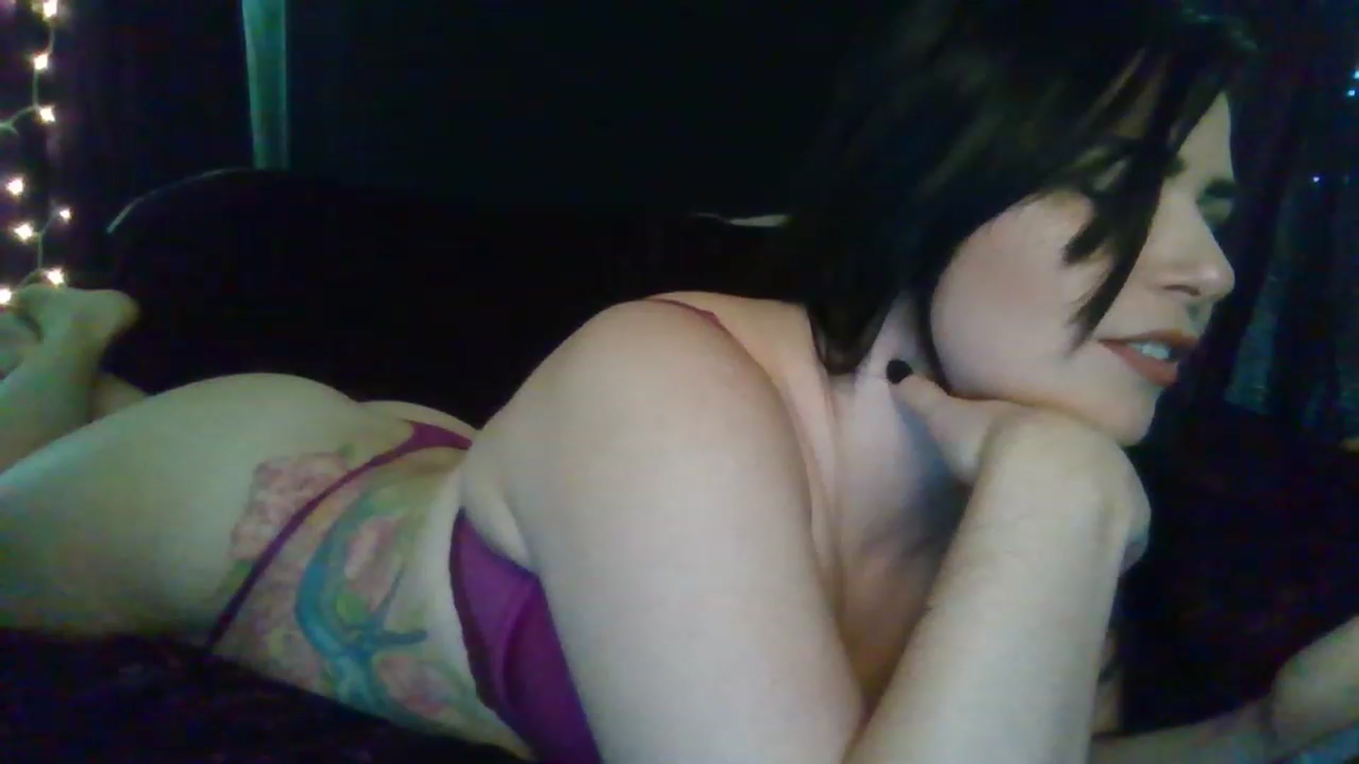 Gallery image thumbnail from Lilbrat123's myfreecams stream on, 02/06/2023, 19:04 image 8 of 20