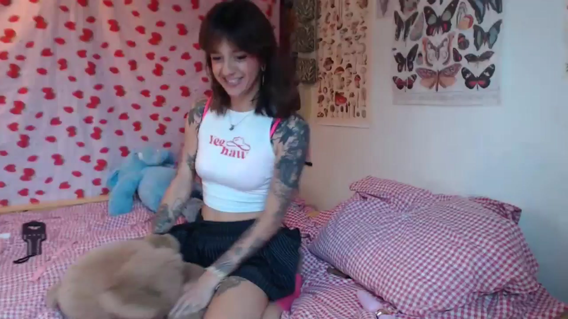 Gallery image thumbnail from Lilbunnyb's myfreecams stream on, 05/21/2024, 13:02 image 18 of 20
