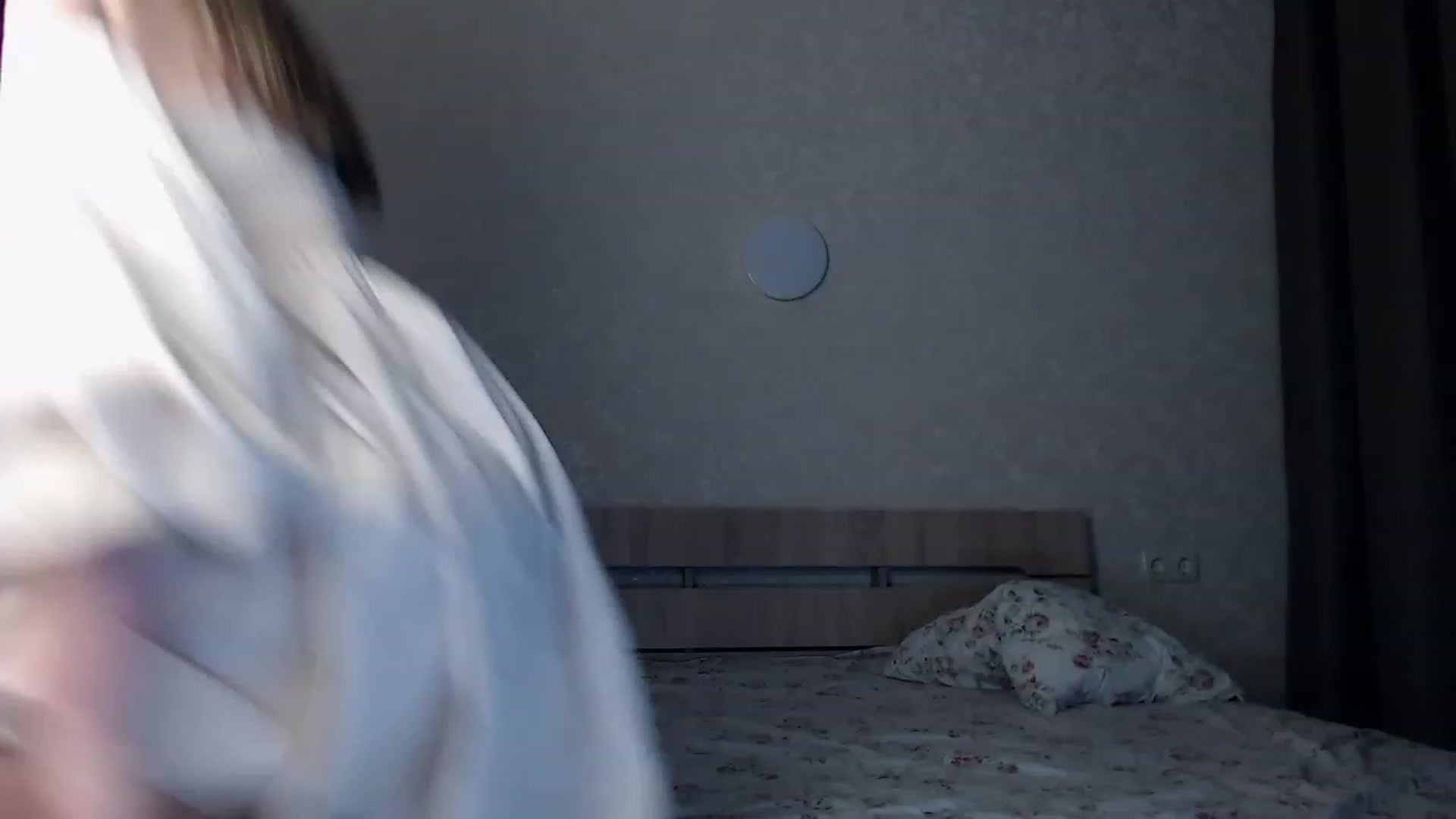 Gallery image thumbnail from Lilcutee's myfreecams stream on, 02/14/2023, 17:28 image 13 of 20