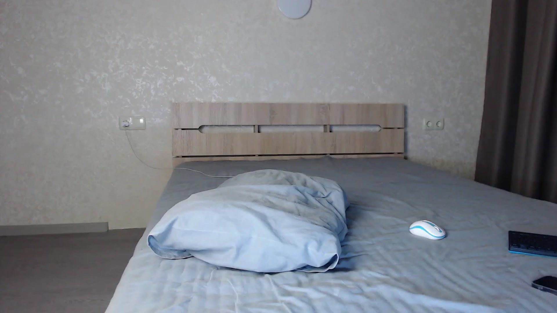 Gallery image thumbnail from Lilcutee's myfreecams stream on, 03/20/2023, 19:02 image 15 of 20