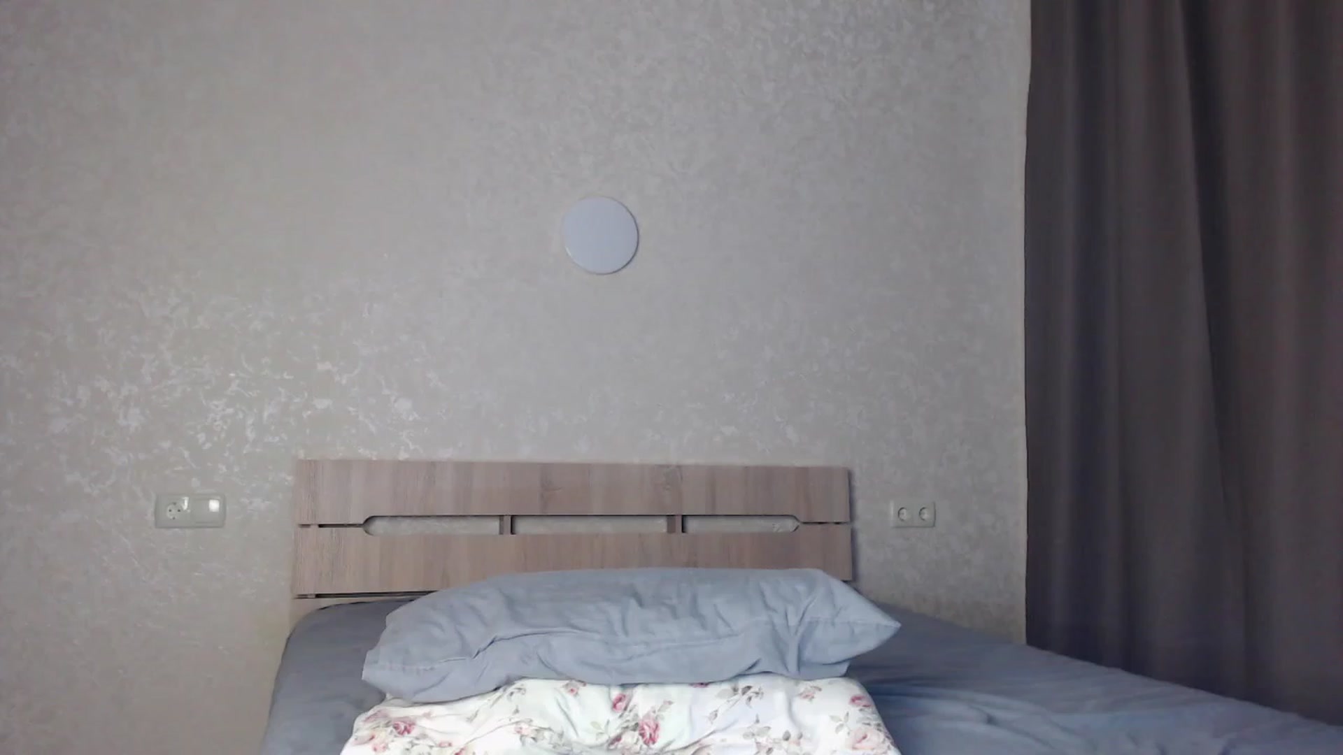 Gallery image thumbnail from Lilcutee's myfreecams stream on, 04/26/2023, 17:01 image 12 of 20