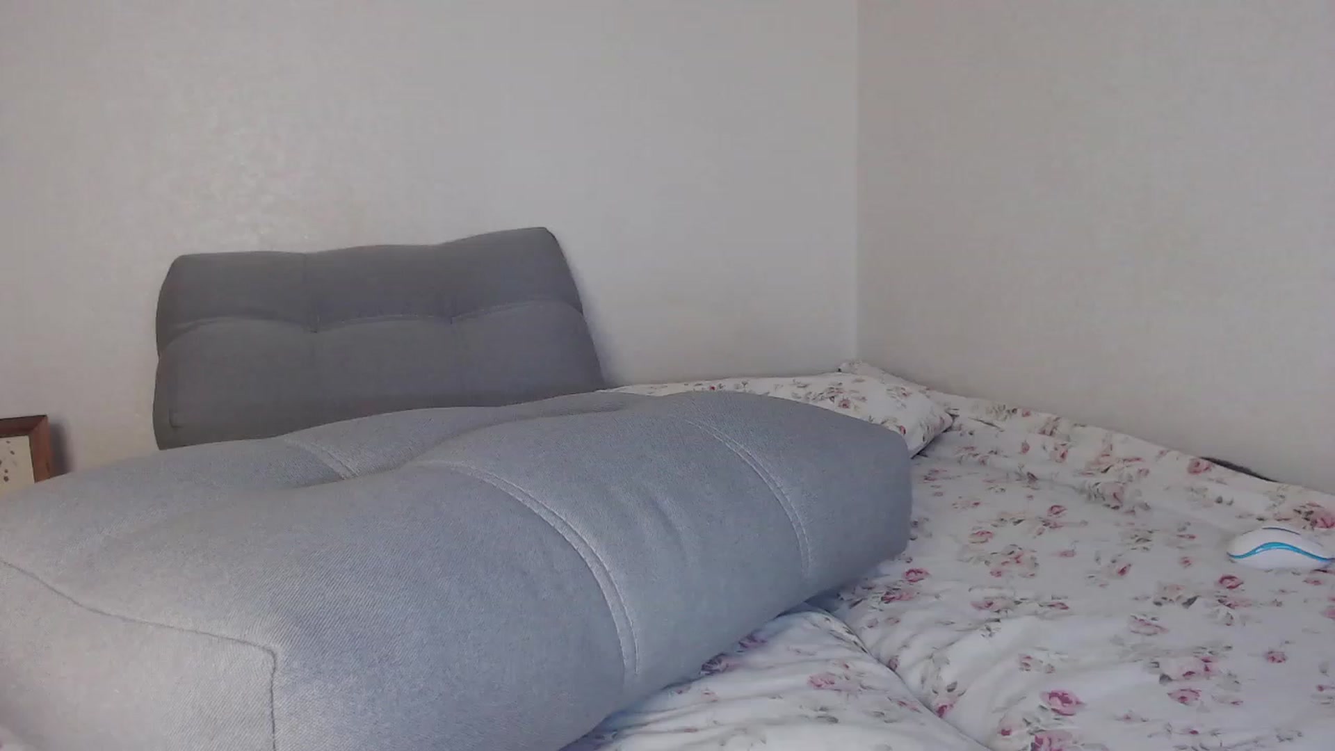 Gallery image thumbnail from Lilcutee's myfreecams stream on, 07/04/2023, 16:56 image 13 of 20