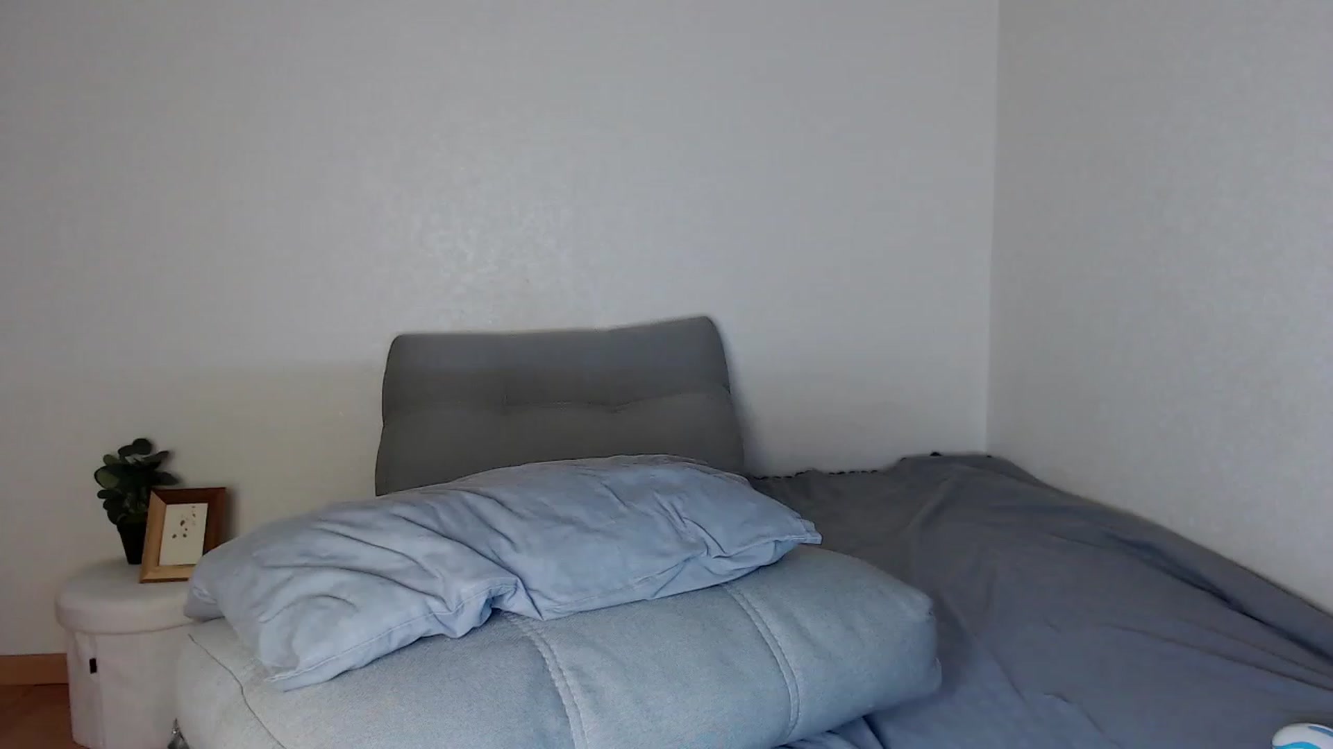 Gallery image thumbnail from Lilcutee's myfreecams stream on, 07/11/2023, 14:53 image 14 of 20