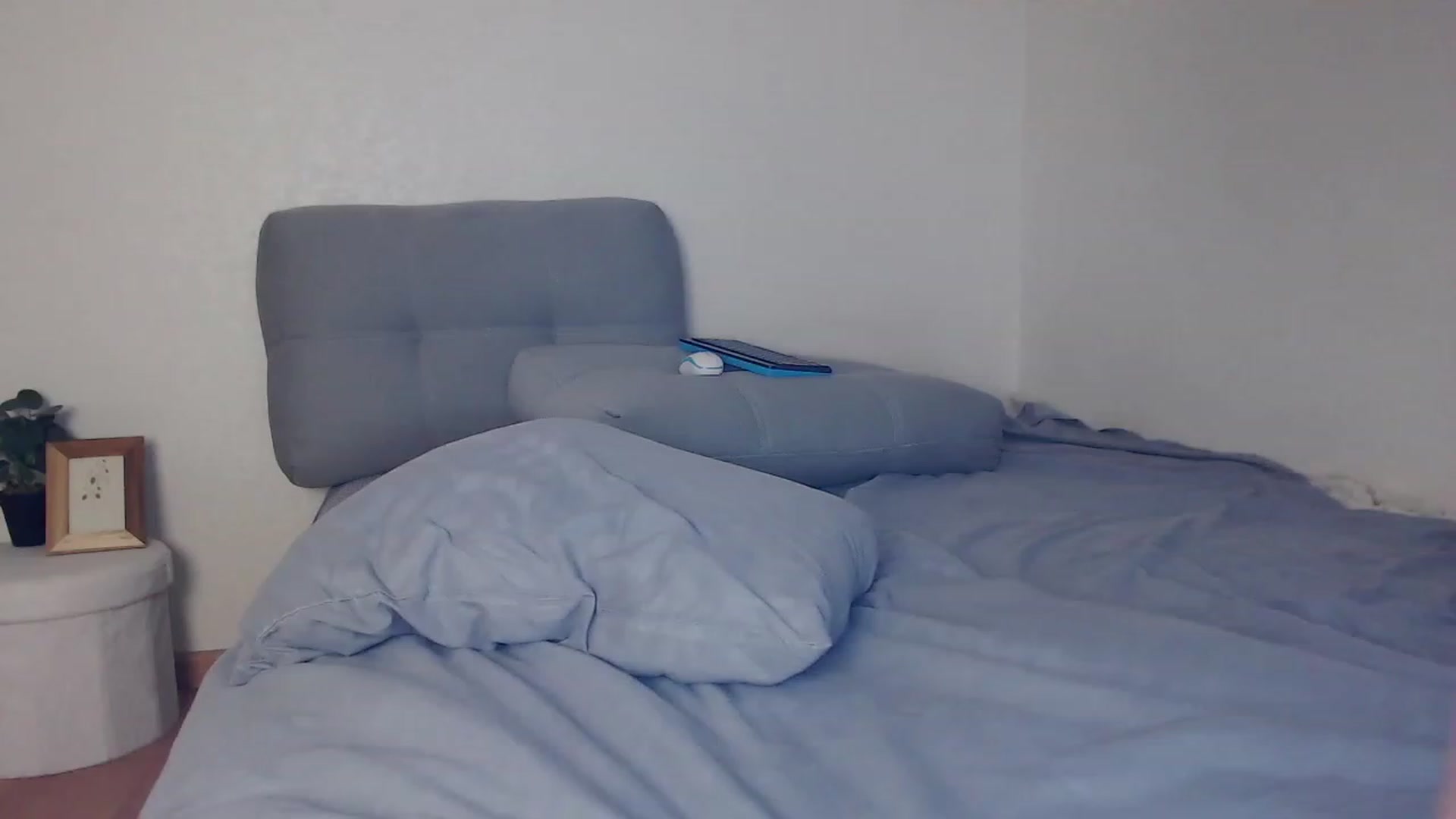Gallery image thumbnail from Lilcutee's myfreecams stream on, 09/19/2023, 16:22 image 2 of 20