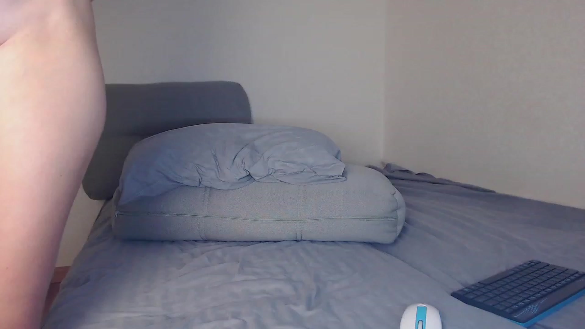 Gallery image thumbnail from Lilcutee's myfreecams stream on, 09/19/2023, 16:22 image 11 of 20