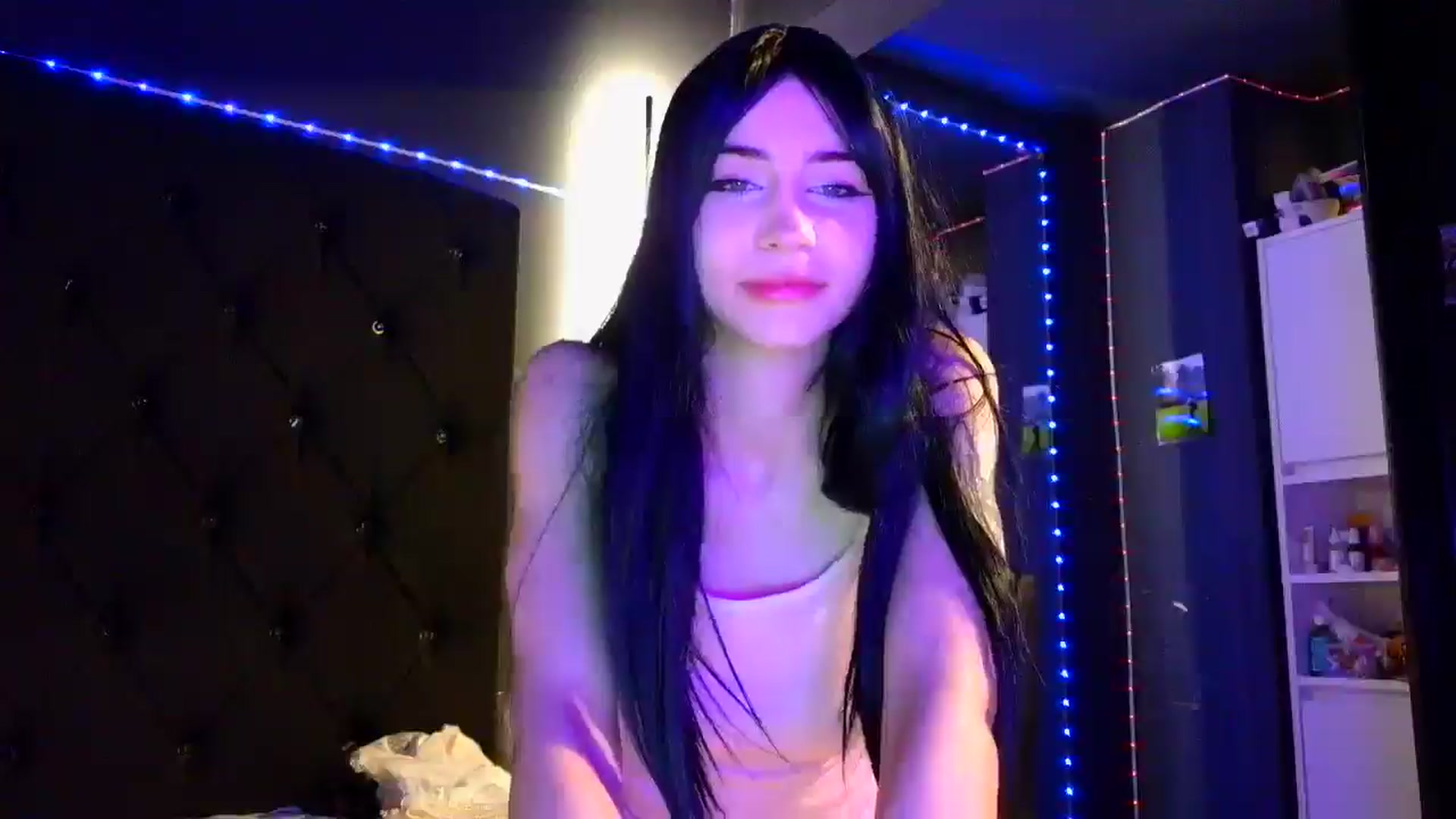 Gallery image thumbnail from LiliJane's myfreecams stream on, 12/14/2025, 14:45 image 7 of 20