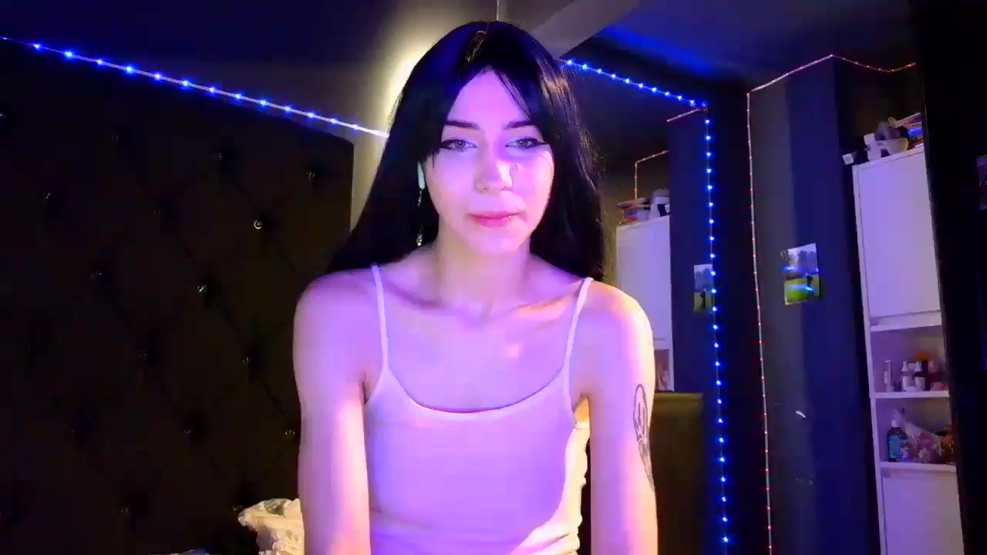 Gallery image thumbnail from LiliJane's myfreecams stream on, 12/14/2025, 15:09 image 1 of 20