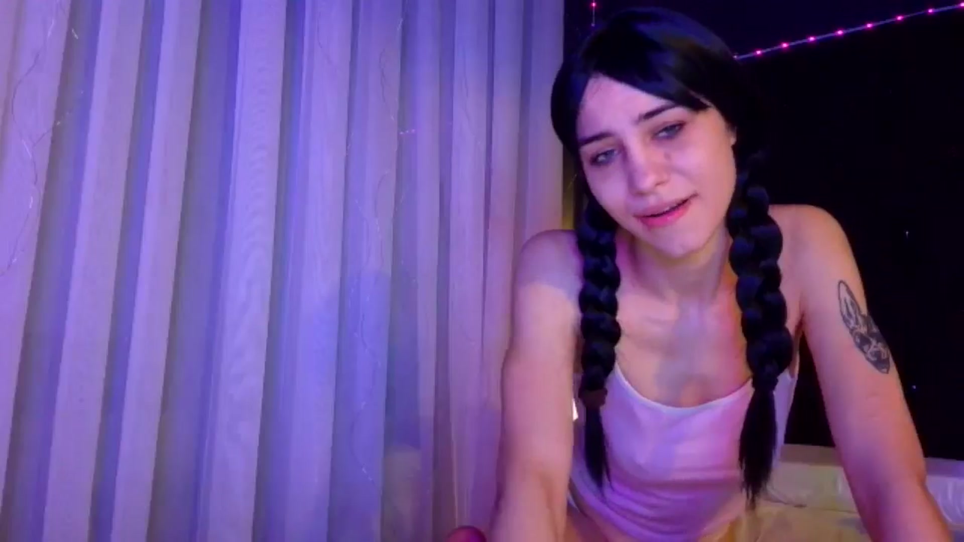 Gallery image thumbnail from LiliJane's myfreecams stream on, 12/15/2025, 13:53 image 2 of 20