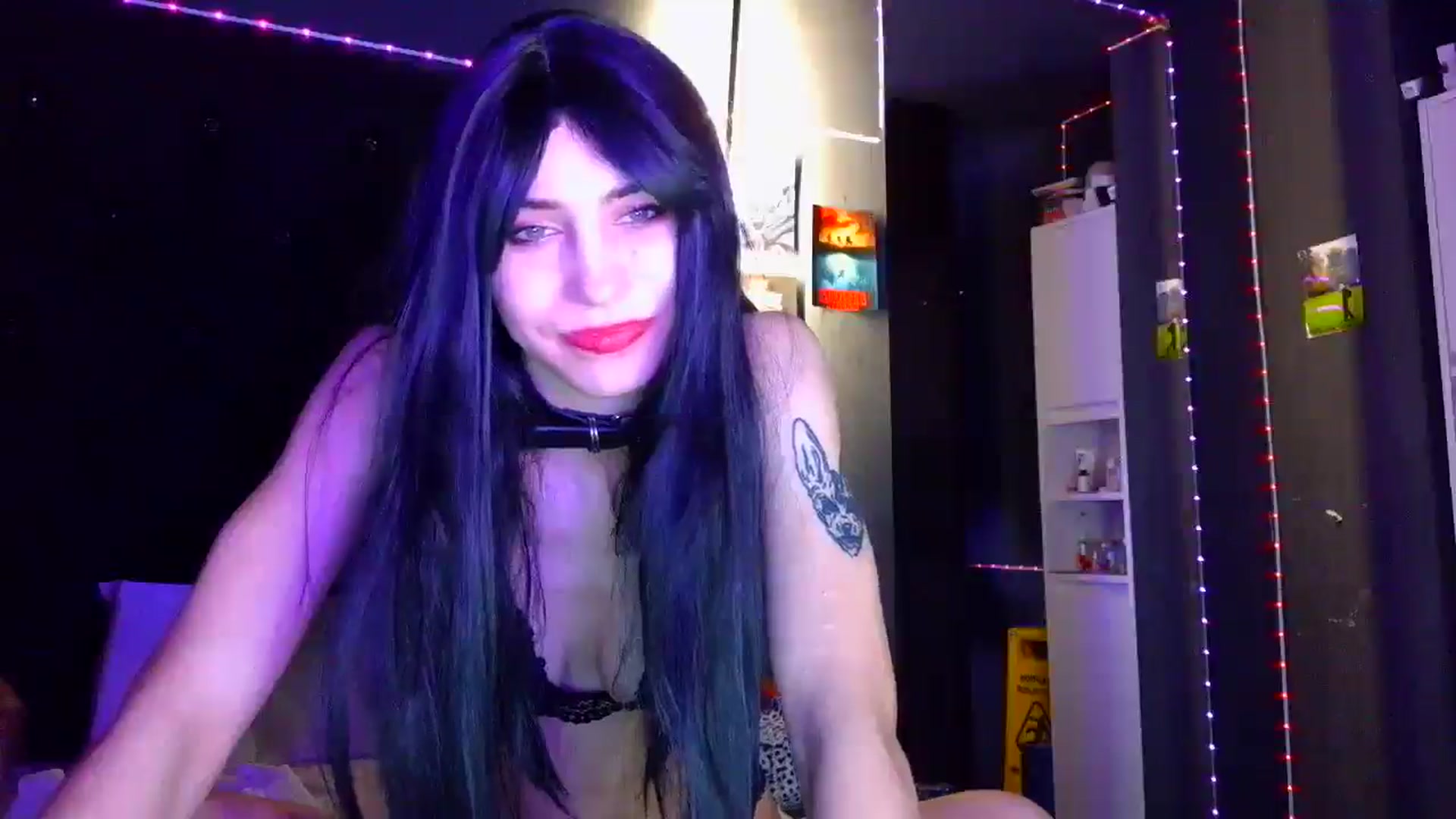 Gallery image thumbnail from LiliJane's myfreecams stream on, 12/18/2025, 09:40 image 13 of 20