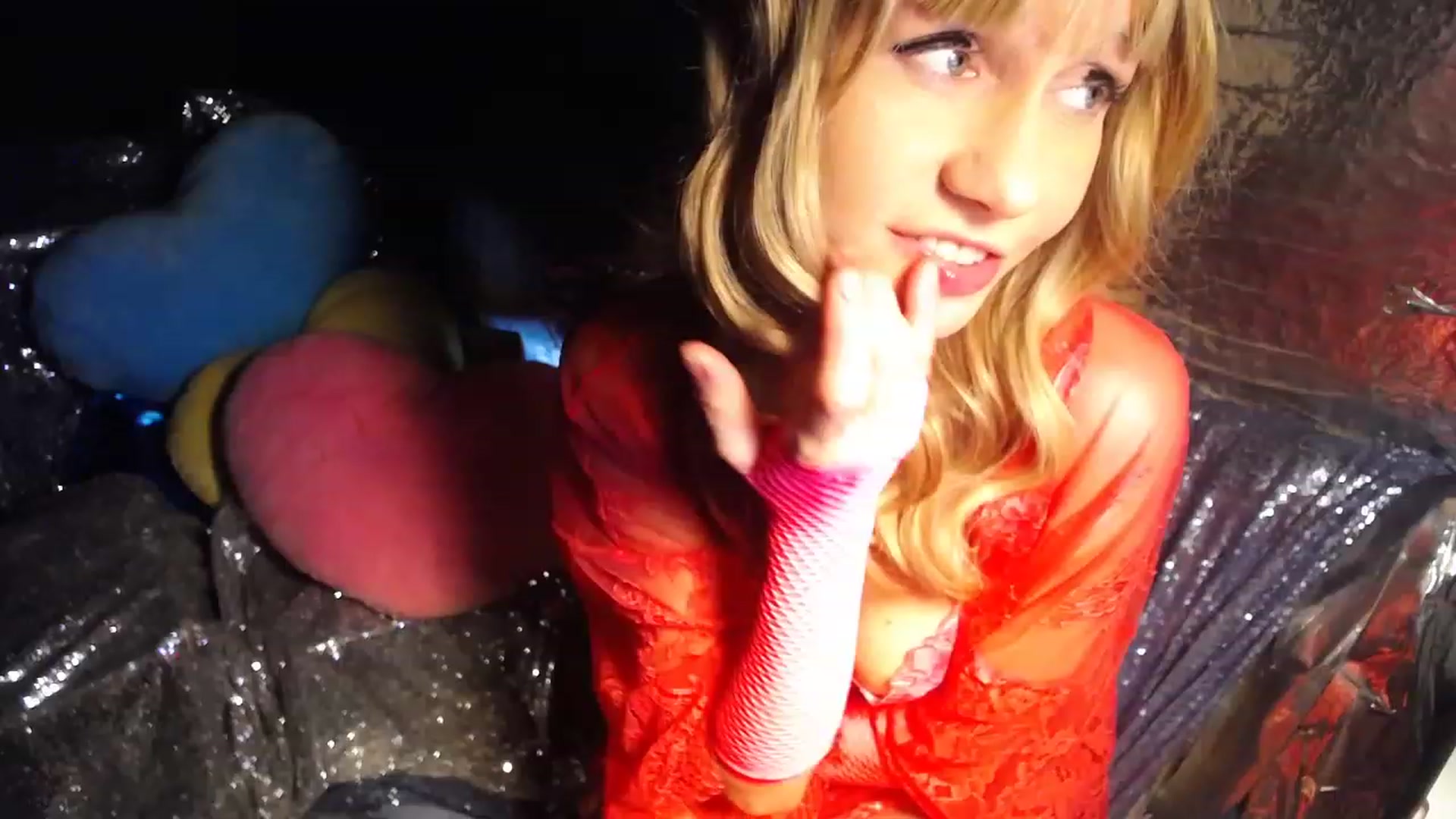 Gallery image thumbnail from LiliLace's myfreecams stream on, 11/25/2022, 05:44 image 12 of 20