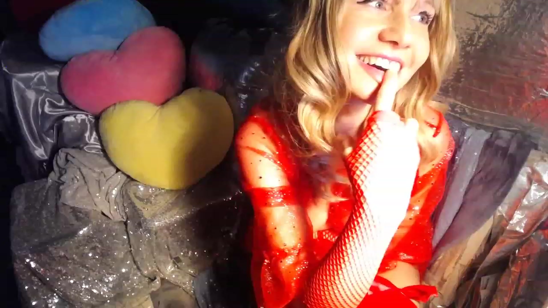 Gallery image thumbnail from LiliLace's myfreecams stream on, 01/07/2023, 20:18 image 14 of 20