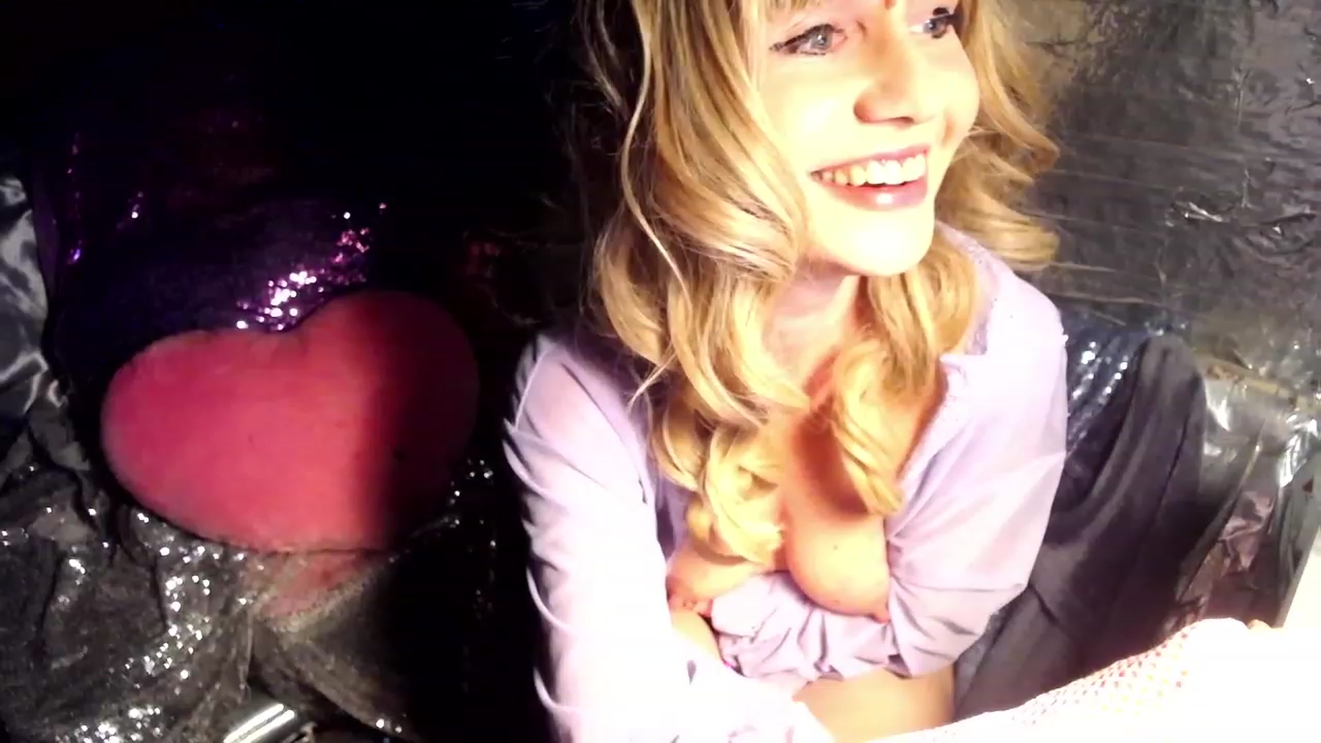 Gallery image thumbnail from LiliLace's myfreecams stream on, 02/18/2023, 13:03 image 9 of 20