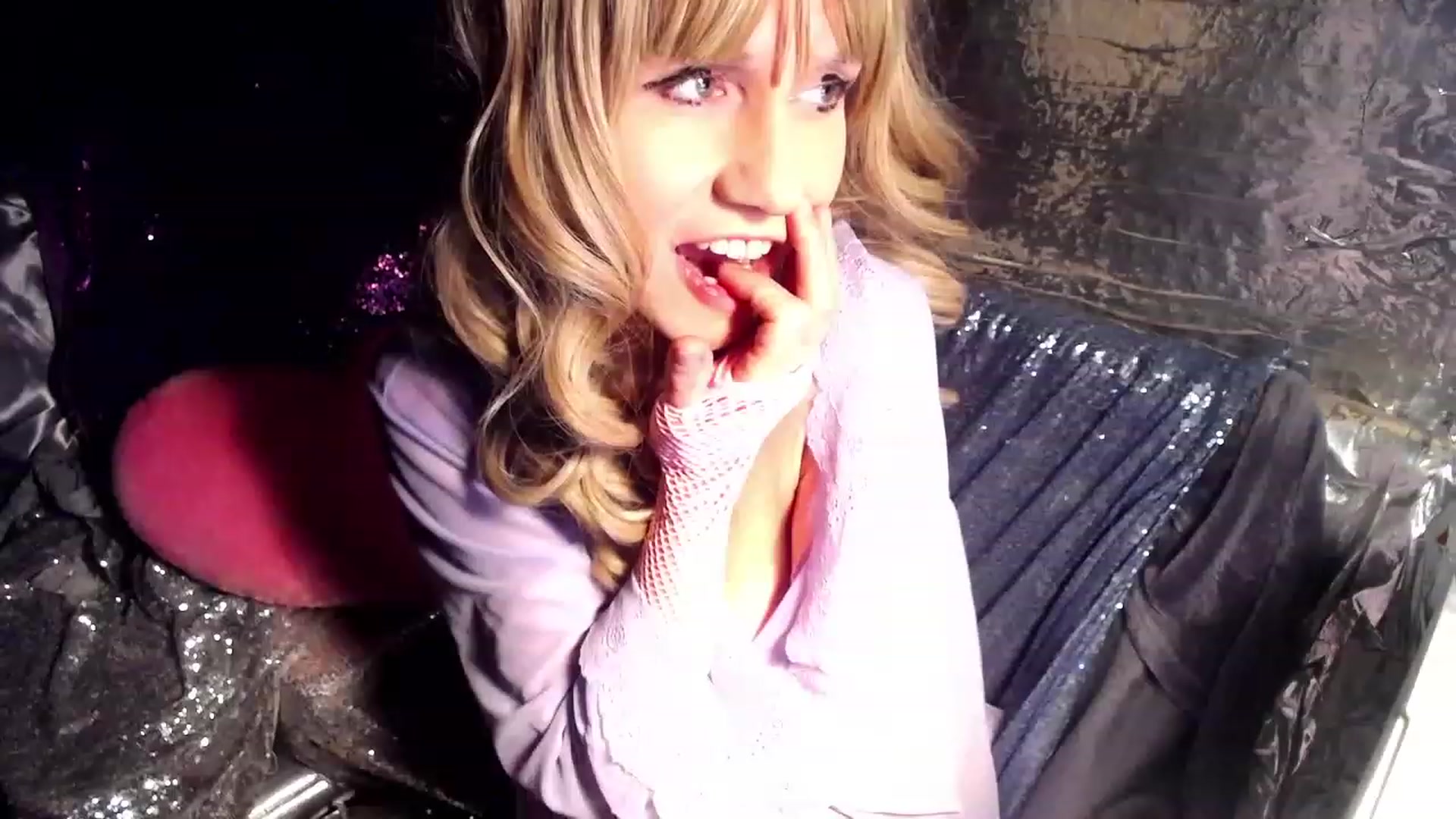 Gallery image thumbnail from LiliLace's myfreecams stream on, 02/18/2023, 13:03 image 17 of 20