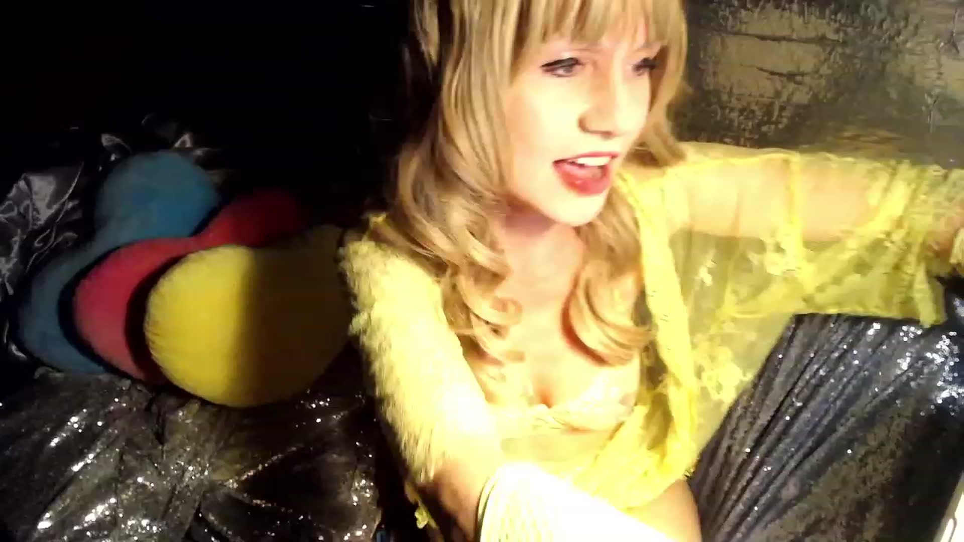 Gallery image thumbnail from LiliLace's myfreecams stream on, 02/19/2023, 12:02 image 16 of 20