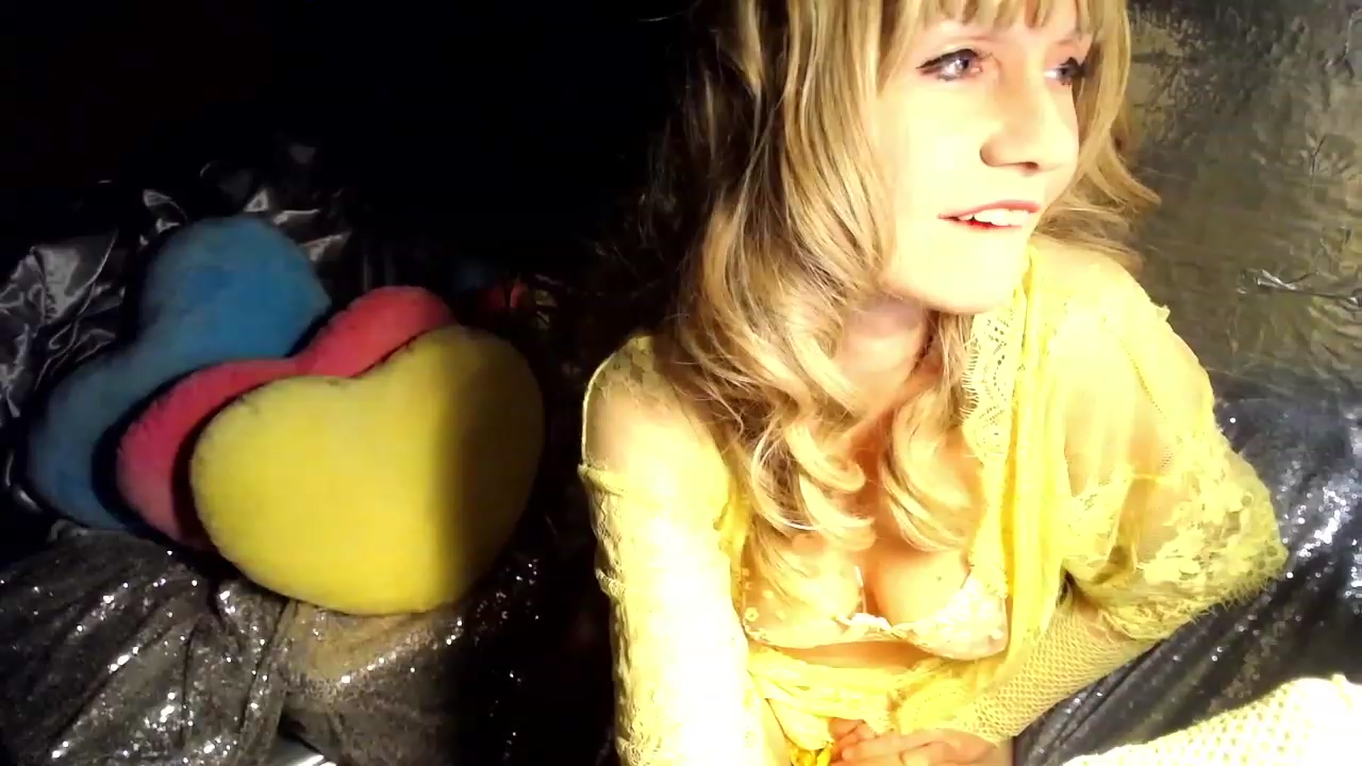 Gallery image thumbnail from LiliLace's myfreecams stream on, 02/19/2023, 13:02 image 17 of 20
