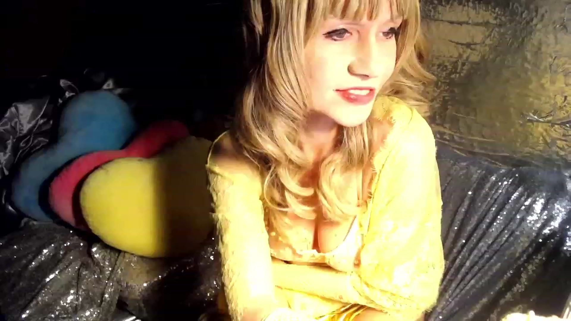 Gallery image thumbnail from LiliLace's myfreecams stream on, 02/19/2023, 13:02 image 15 of 20