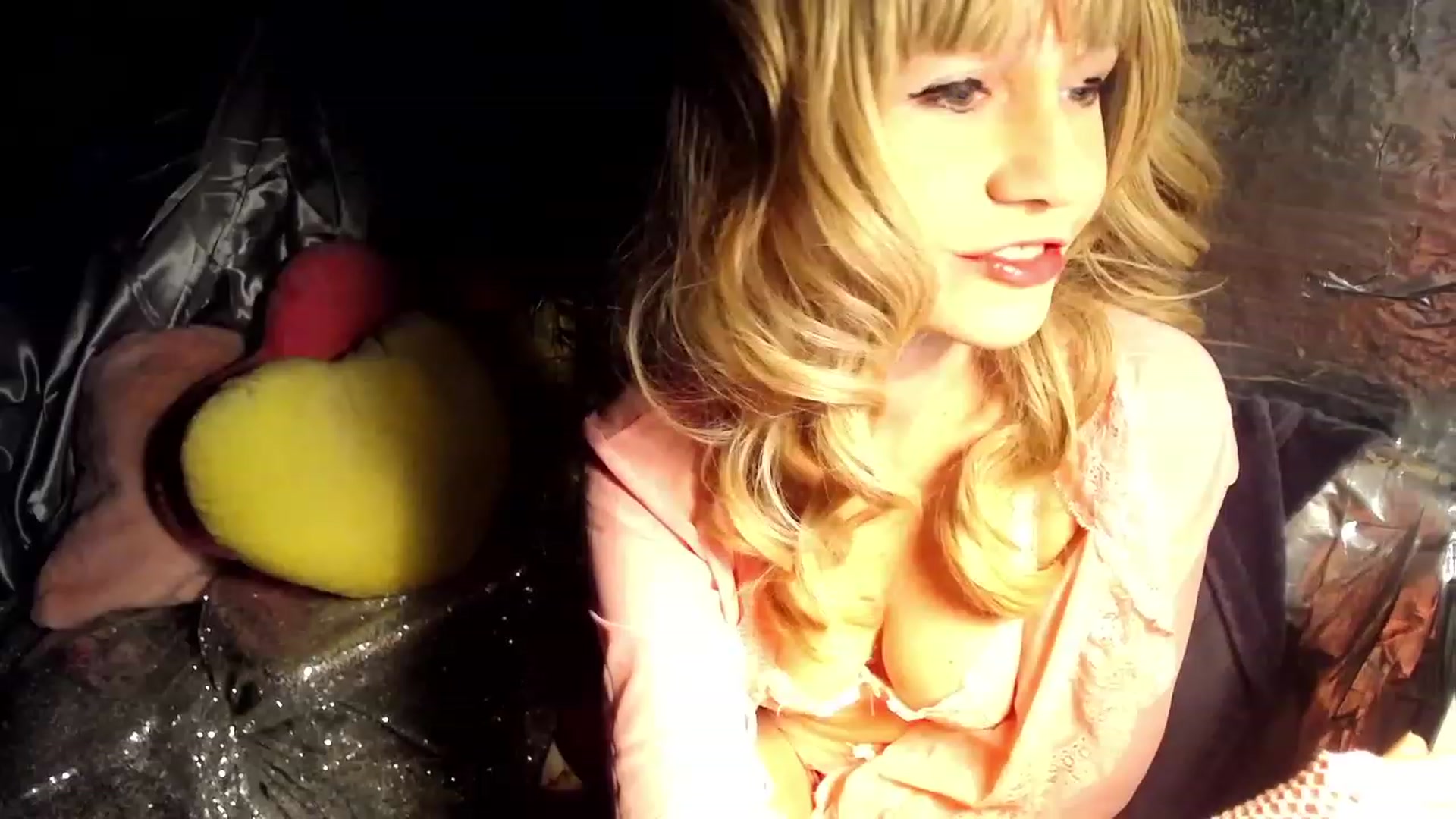 Gallery image thumbnail from LiliLace's myfreecams stream on, 02/26/2023, 13:32 image 4 of 20