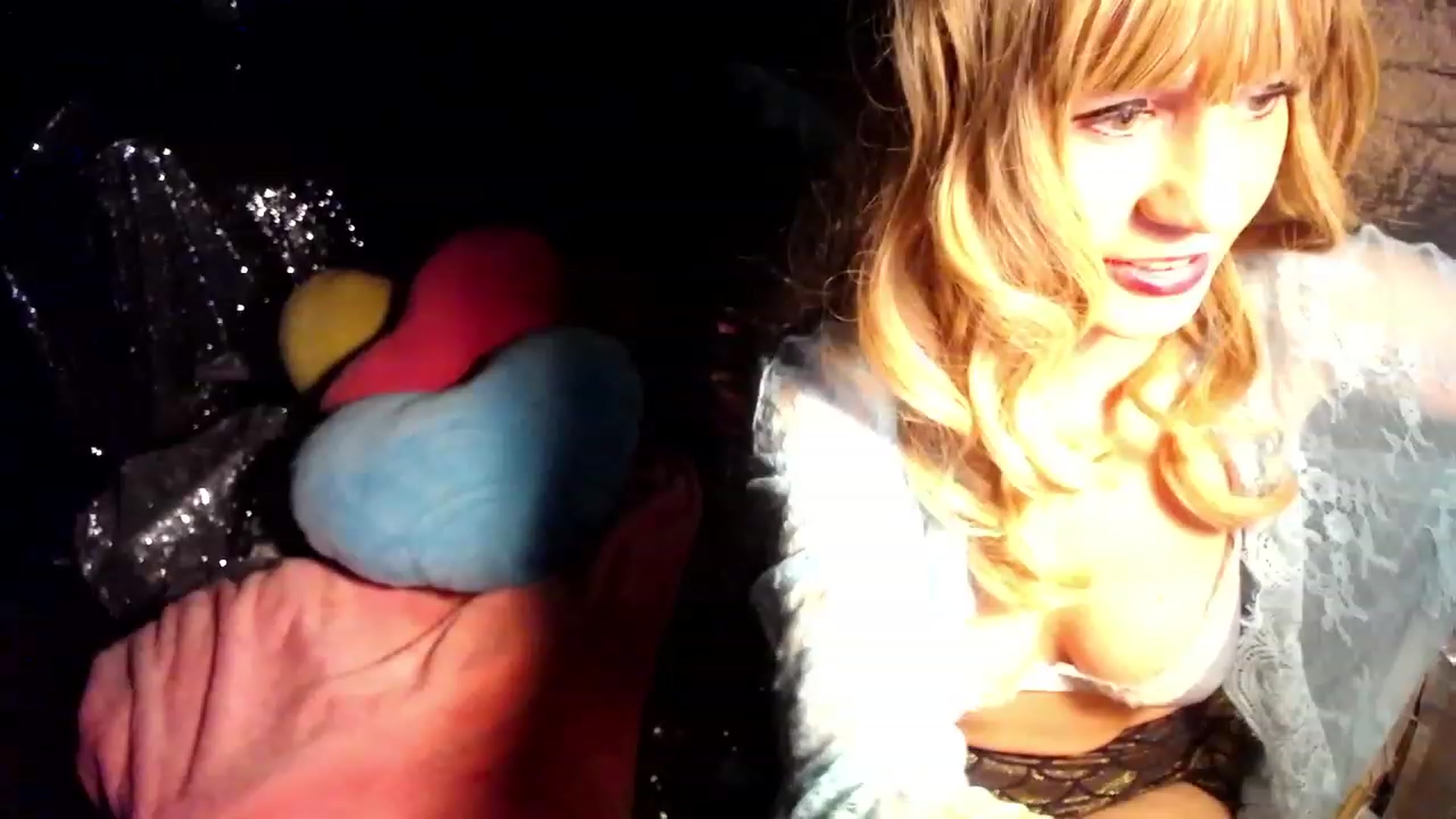 Gallery image thumbnail from LiliLace's myfreecams stream on, 06/11/2023, 01:24 image 11 of 20