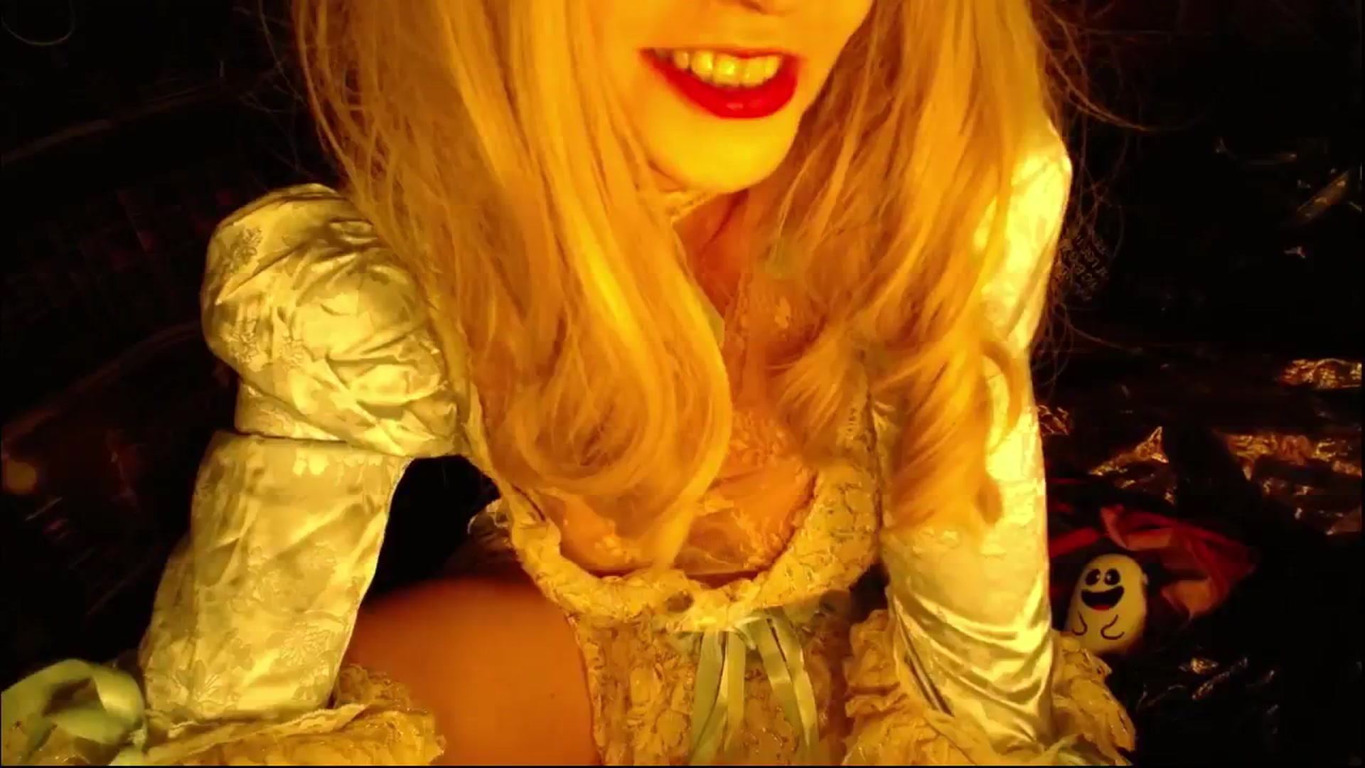 Gallery image thumbnail from LiliLace's myfreecams stream on, 10/22/2024, 09:12 image 5 of 20