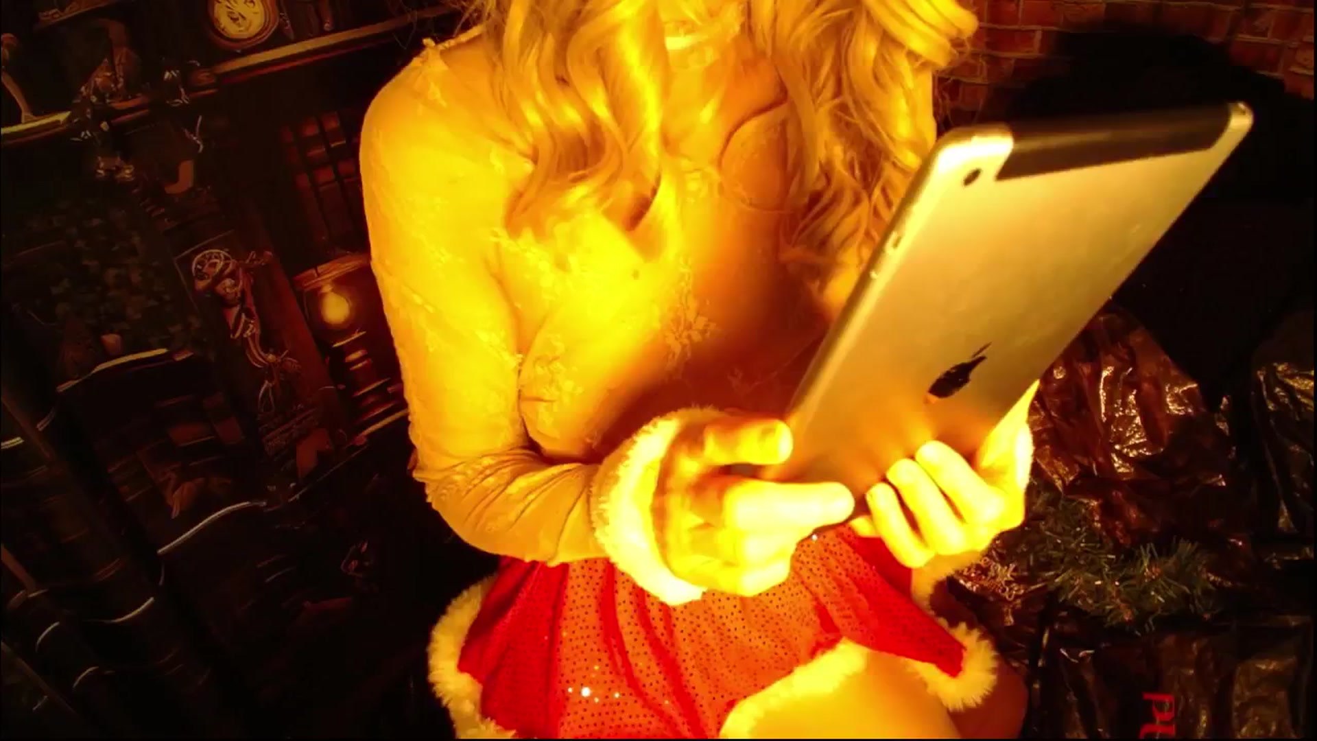 Gallery image thumbnail from LiliLace's myfreecams stream on, 12/25/2024, 19:51 image 19 of 20