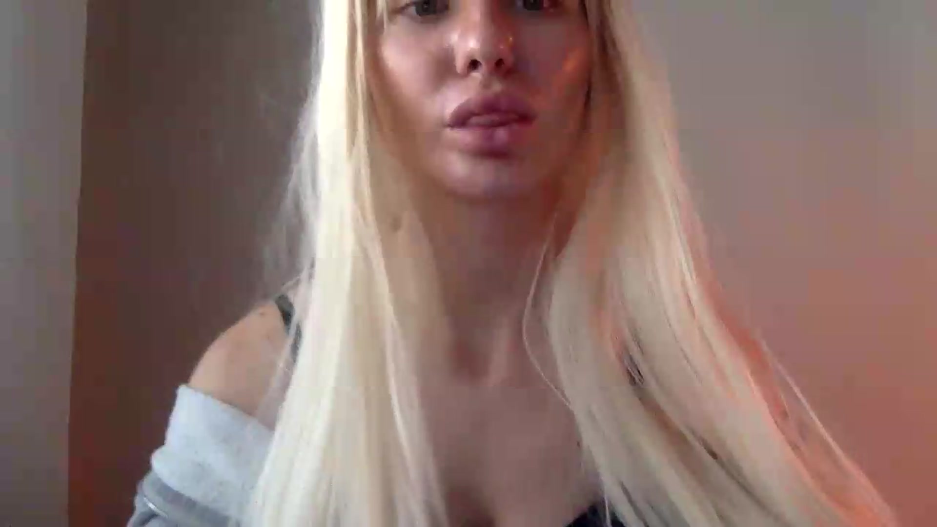 Gallery image thumbnail from LiliRed's myfreecams stream on, 08/03/2026, 13:26 image 15 of 20