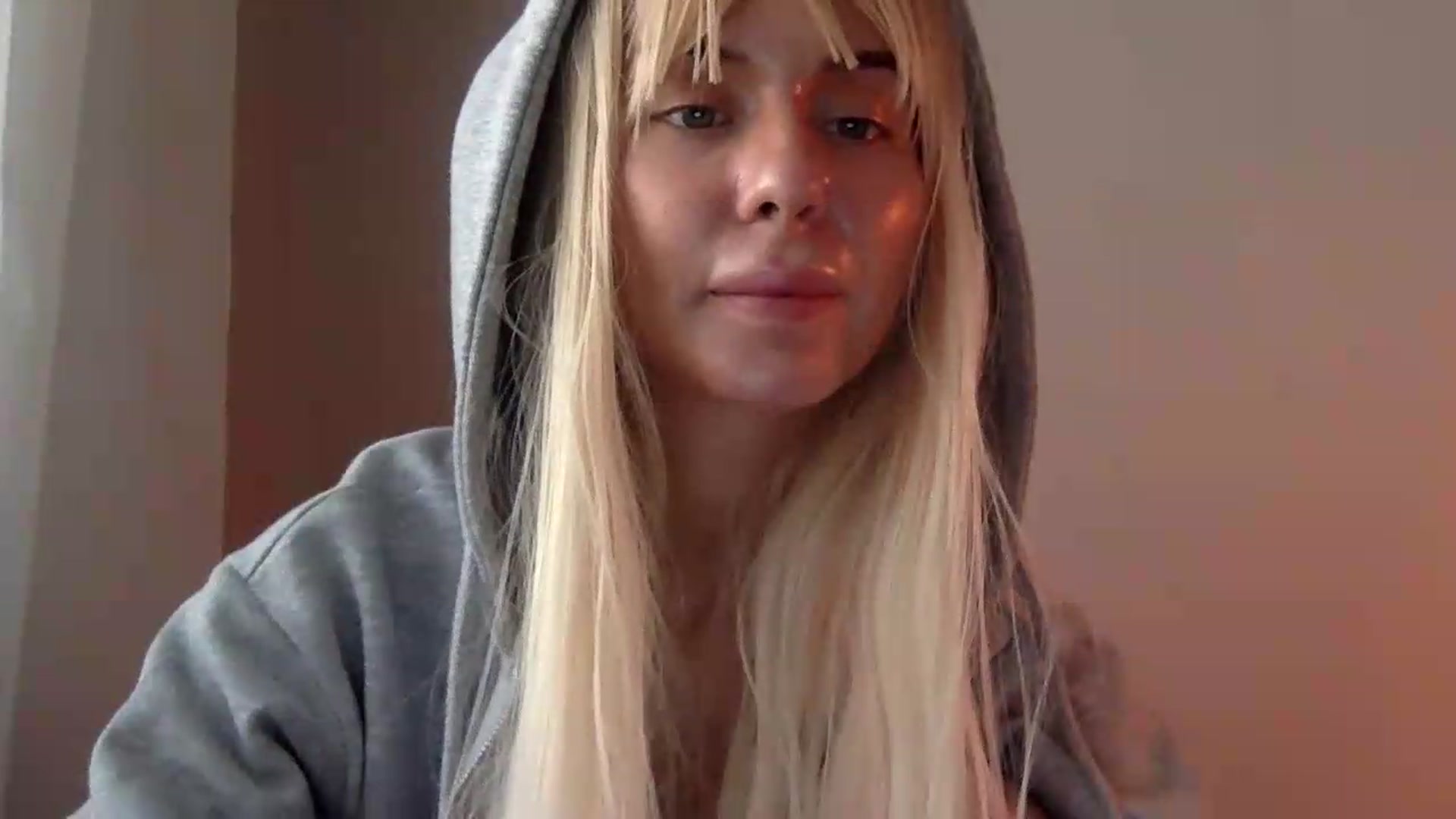 Gallery image thumbnail from LiliRed's myfreecams stream on, 08/03/2026, 13:26 image 16 of 20