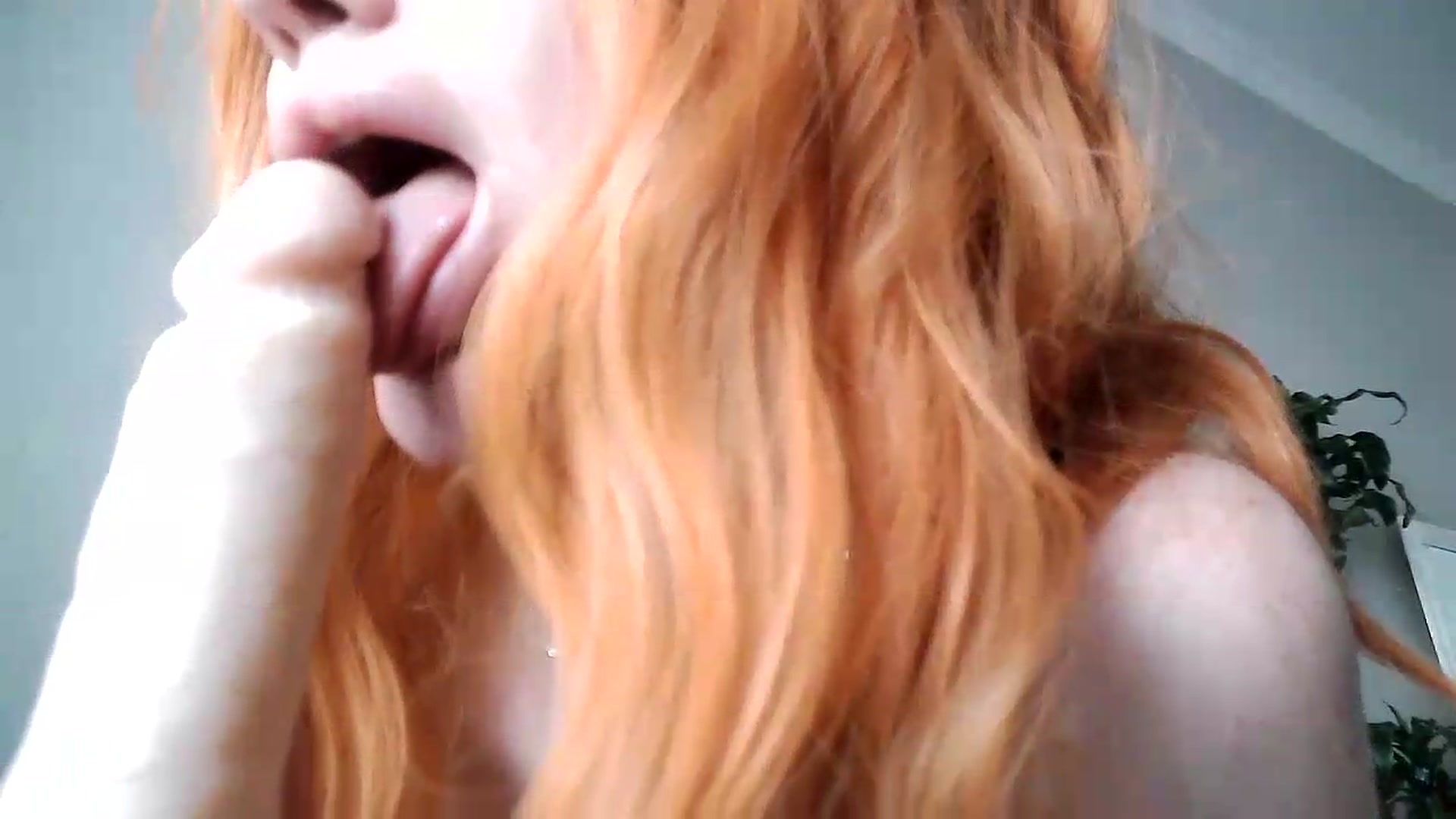 Gallery image thumbnail from LiliRed's myfreecams stream on, 09/16/2026, 11:57 image 11 of 20