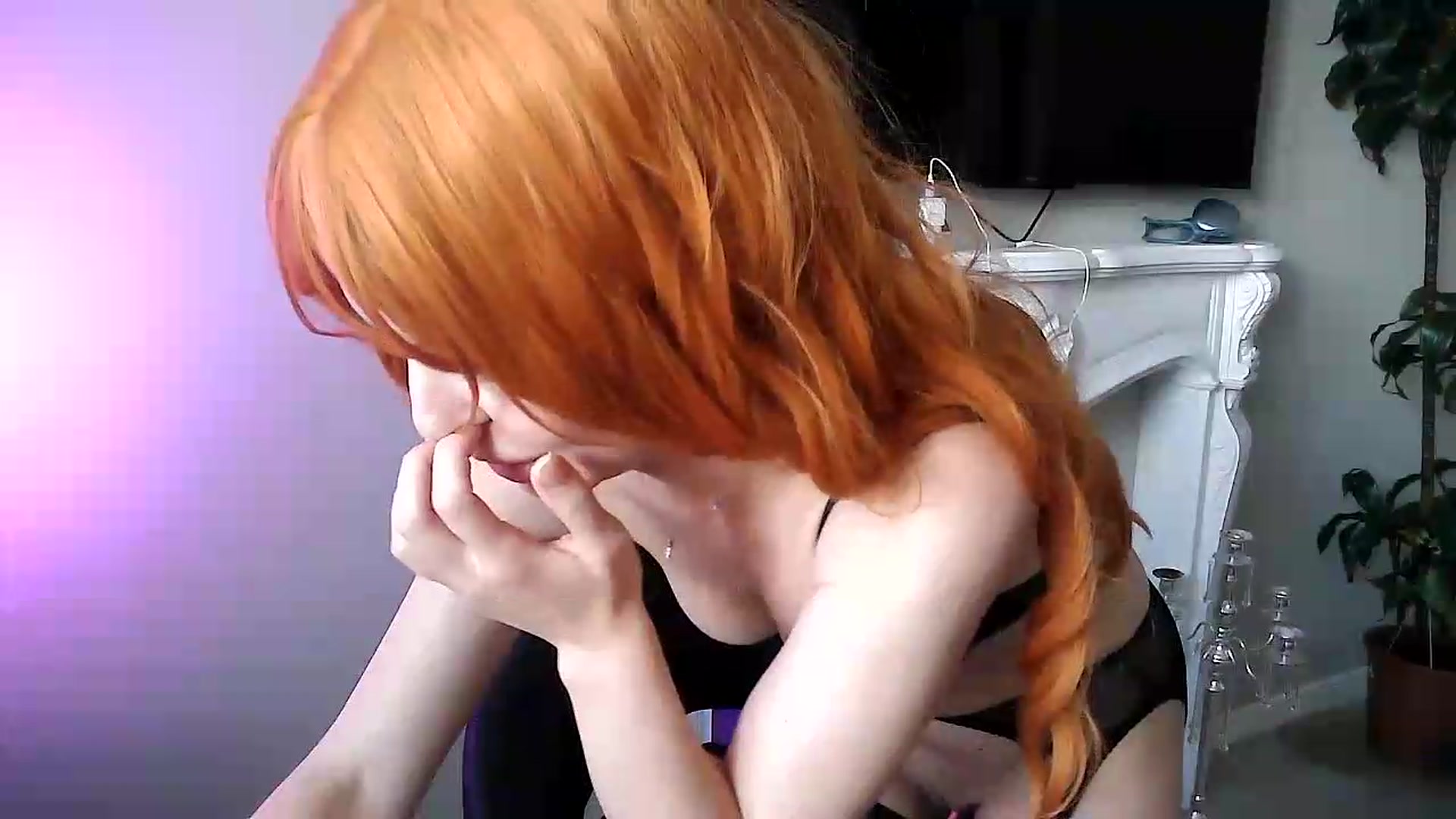 Gallery image thumbnail from LiliRed's myfreecams stream on, 09/18/2026, 11:40 image 10 of 20