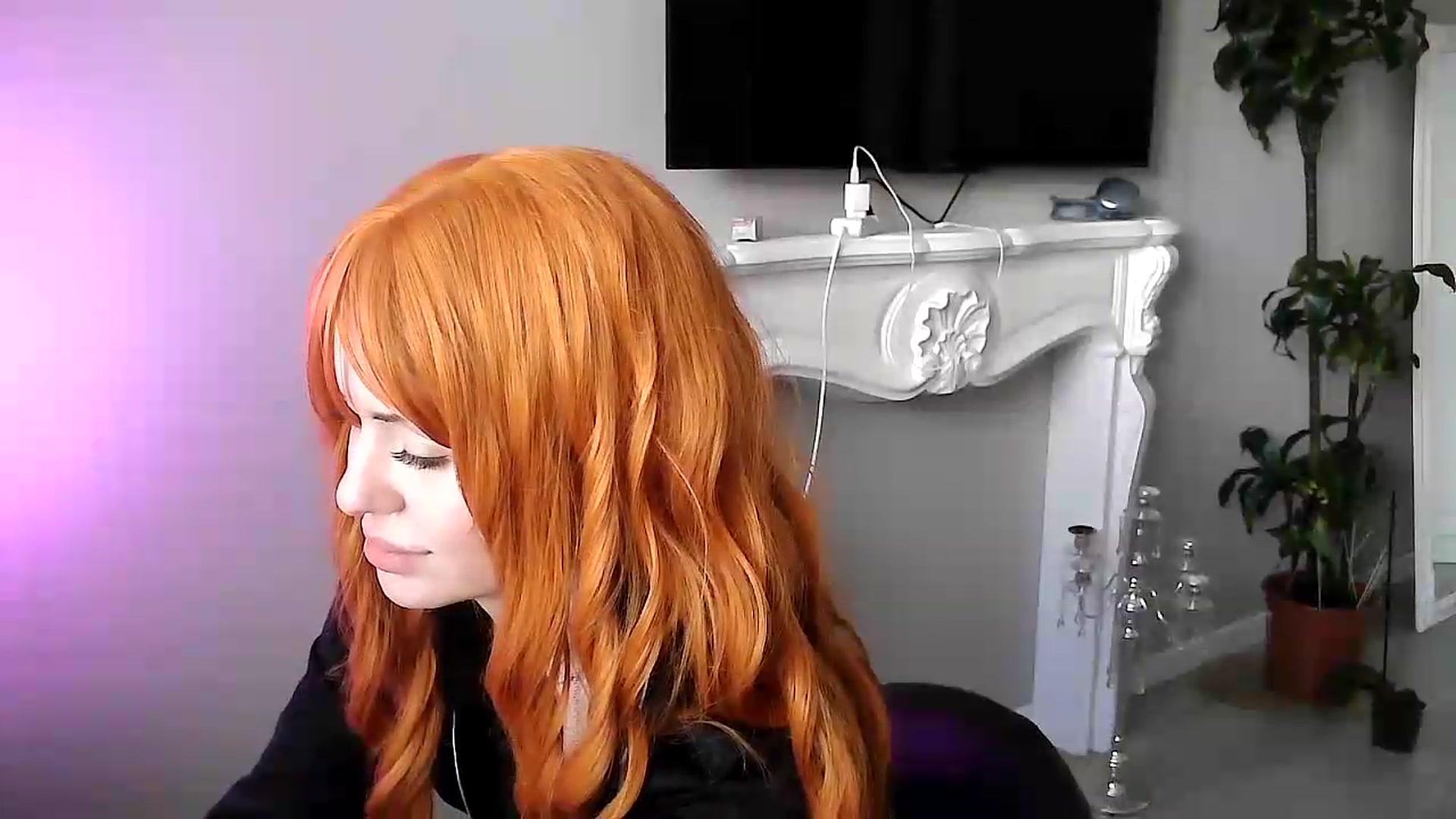 Gallery image thumbnail from LiliRed's myfreecams stream on, 09/18/2026, 11:40 image 3 of 20