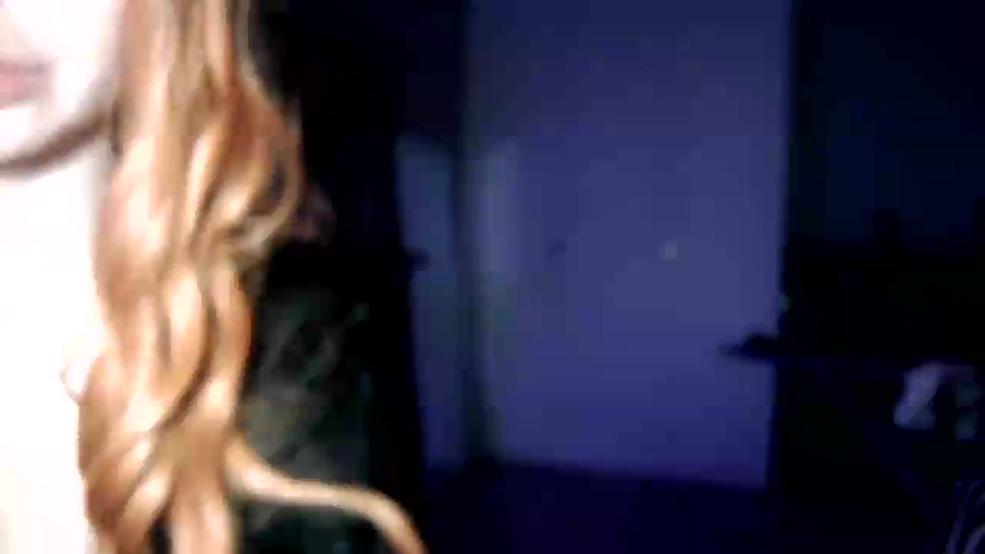 Gallery image thumbnail from LiliRed's myfreecams stream on, 09/18/2026, 18:01 image 1 of 20