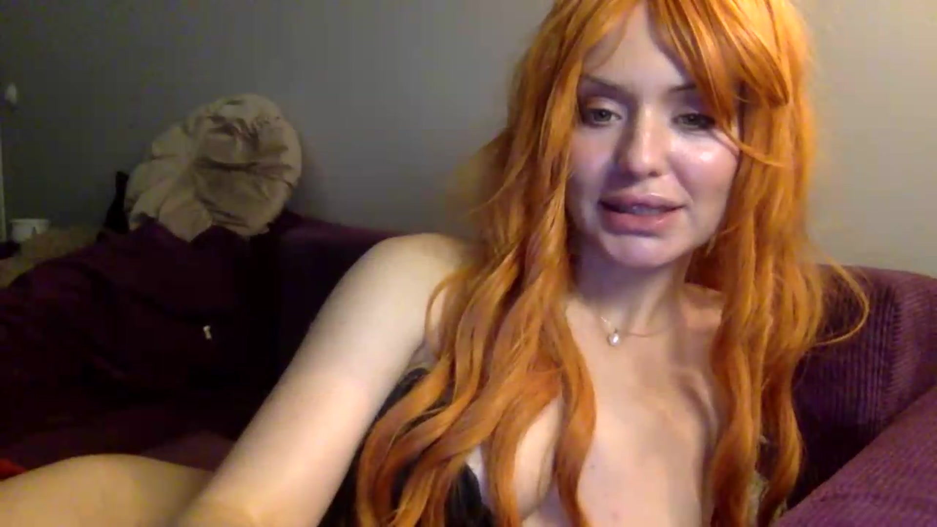 Gallery image thumbnail from LiliRed's myfreecams stream on, 09/29/2026, 17:33 image 5 of 20