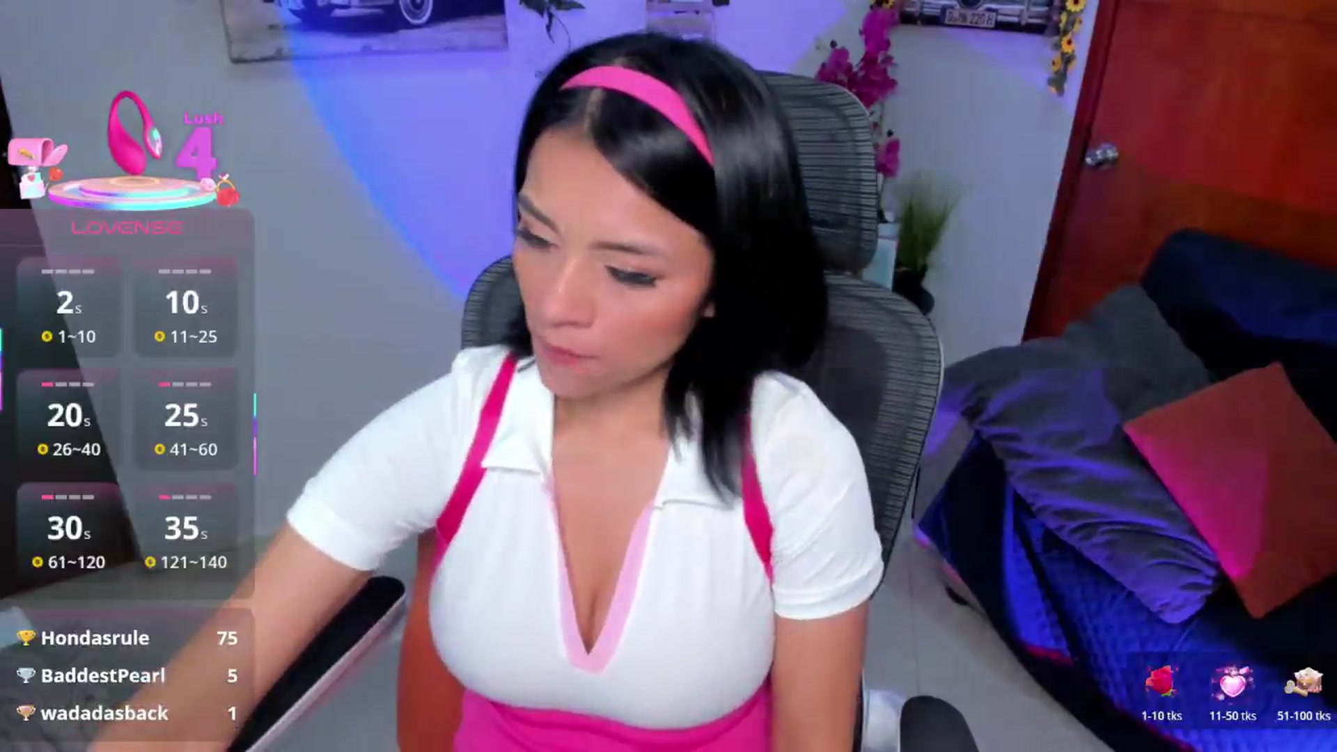 Gallery image thumbnail from Lili_cutee's myfreecams stream on, 06/10/2026, 18:58 image 3 of 20